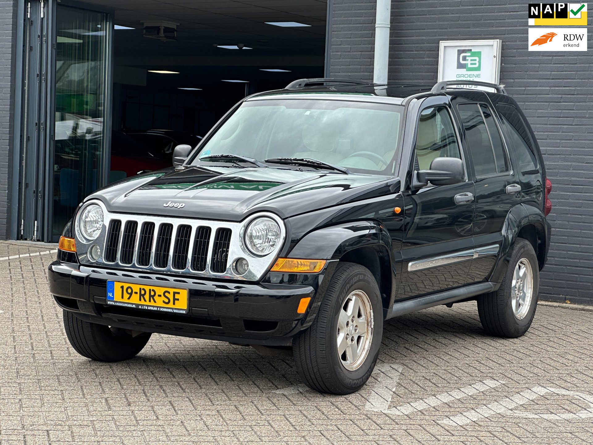 Jeep Cherokee 3.7 V6 Limited/3360KG TREKKRACHT/AIRCO/NETTE STAAT!! 2005 - voorkant
