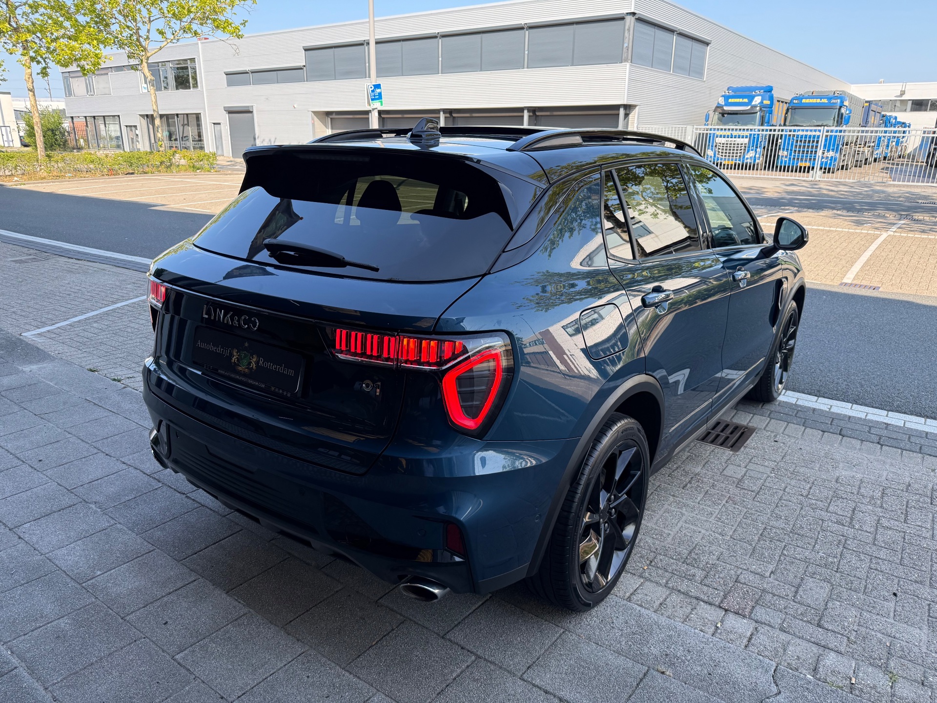 Foto van Lynk&co LYNK & Co 01