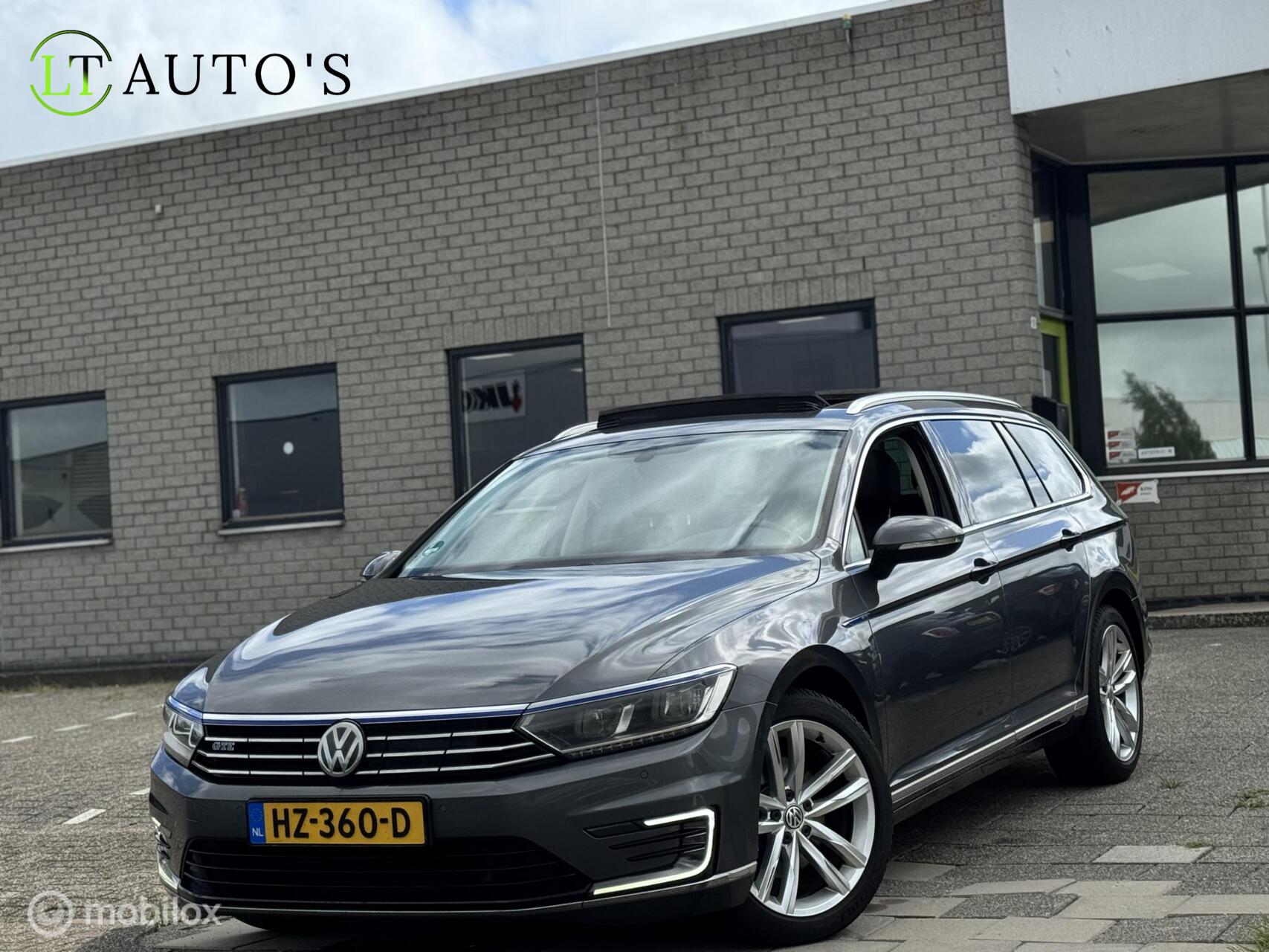 Volkswagen Passat 1.4 TSI GTE Highline|Pano Carplay 2015 - voorkant