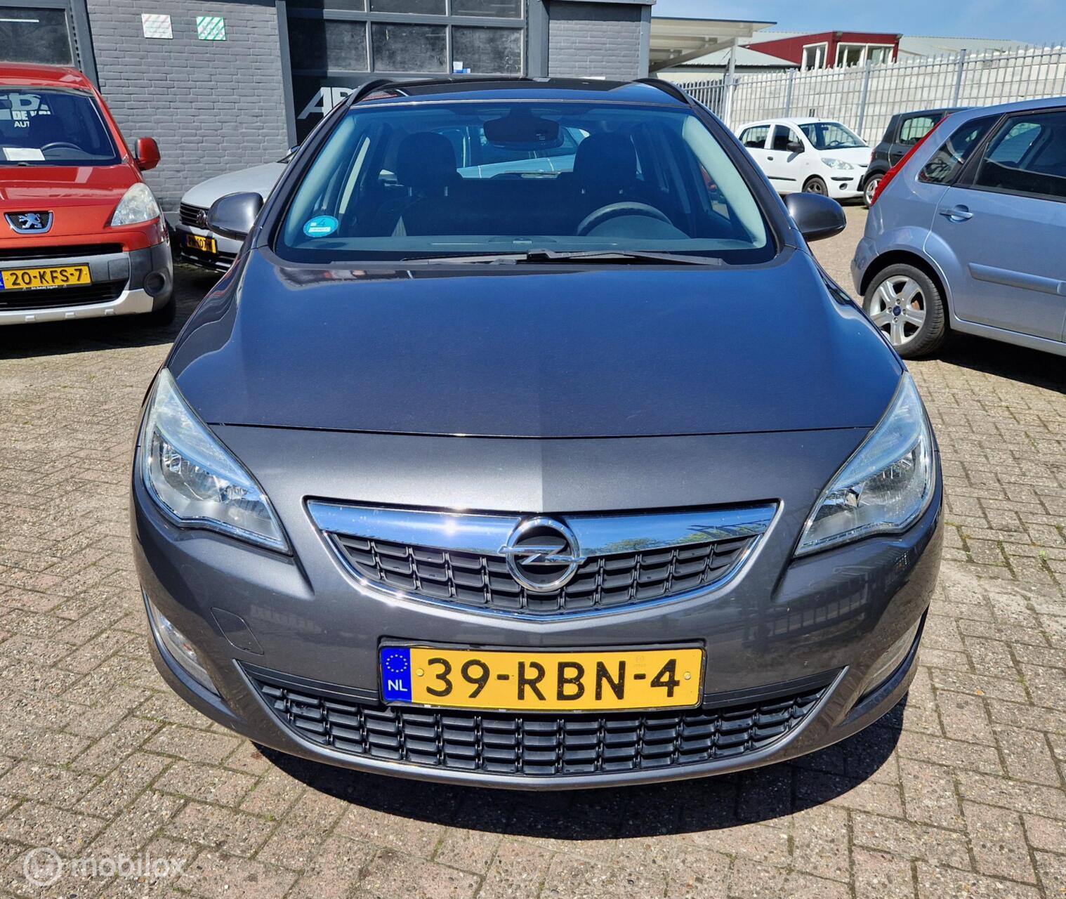 Foto van Opel Astra Sports Tourer