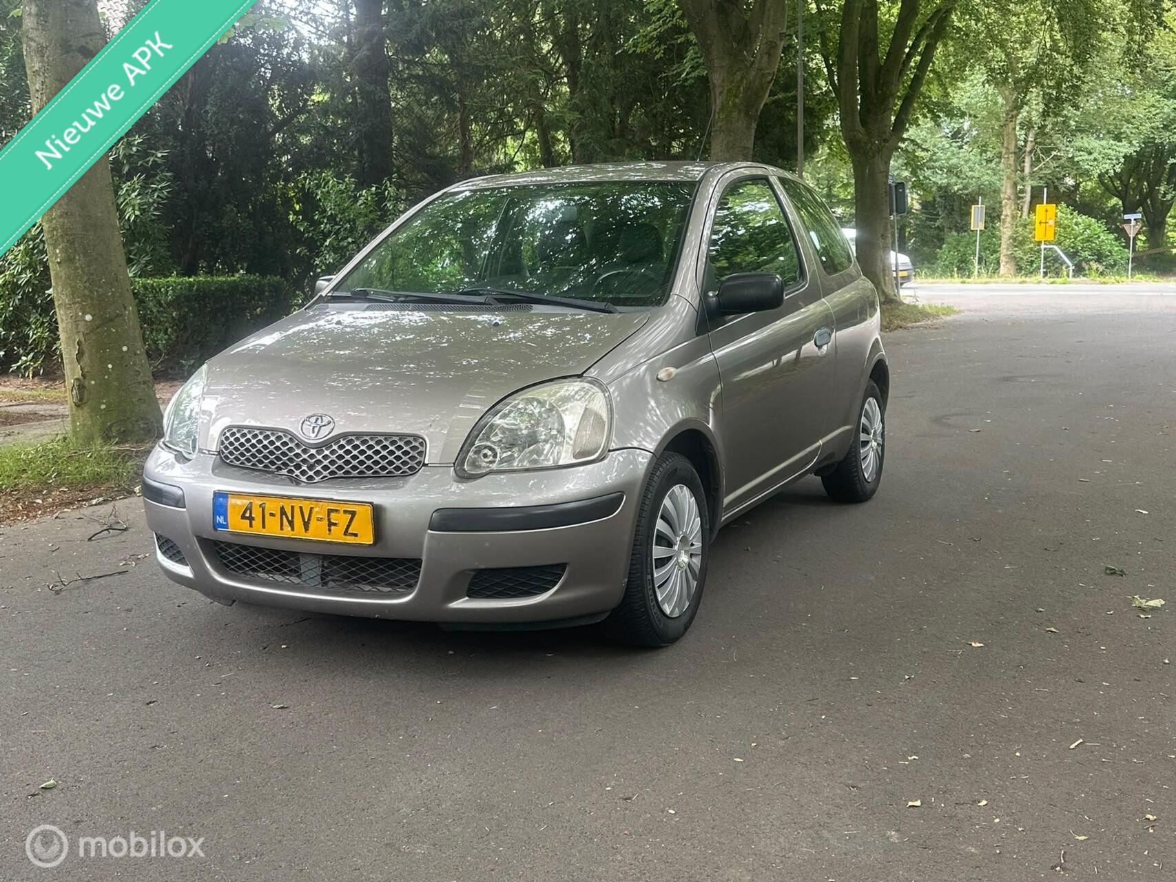 Toyota Yaris 1.0 VVT-i NAP/NWEAPK 2004 - voorkant