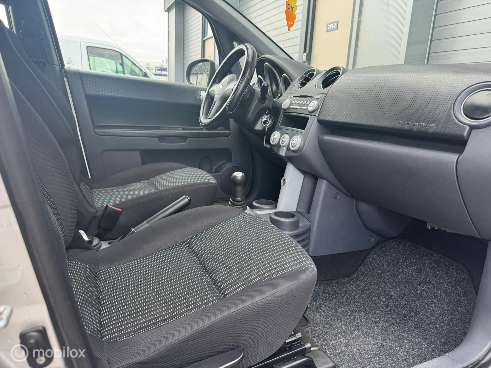 Foto van Mitsubishi Mitsubishi Colt