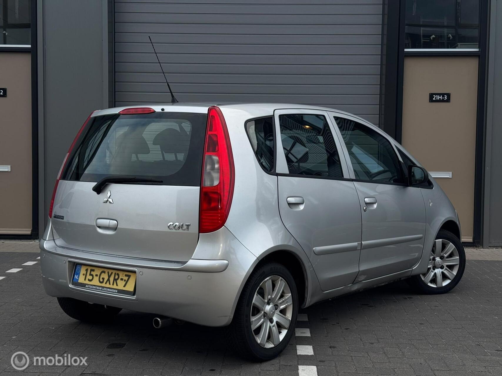 Foto van Mitsubishi Mitsubishi Colt