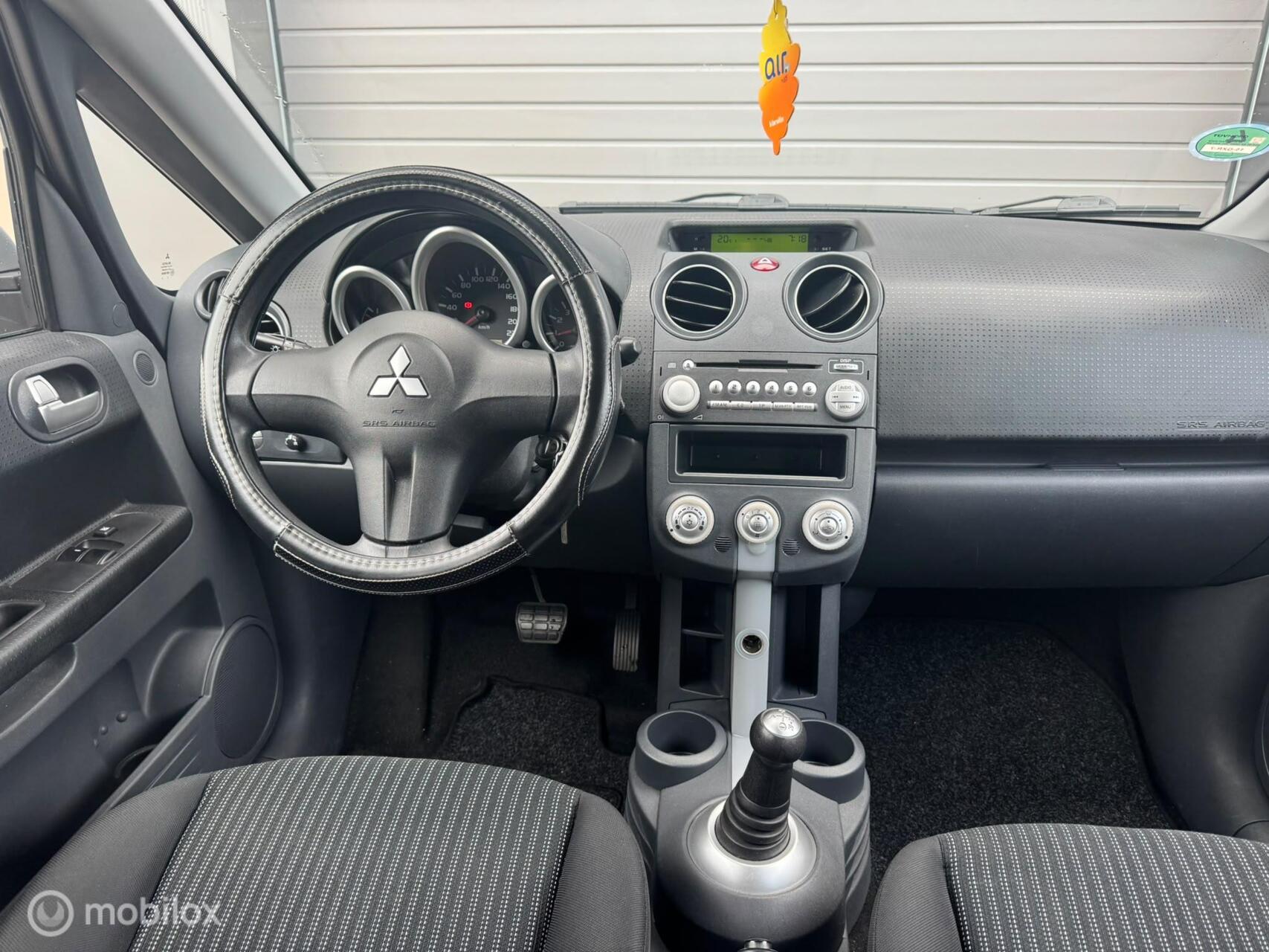 Foto van Mitsubishi Mitsubishi Colt