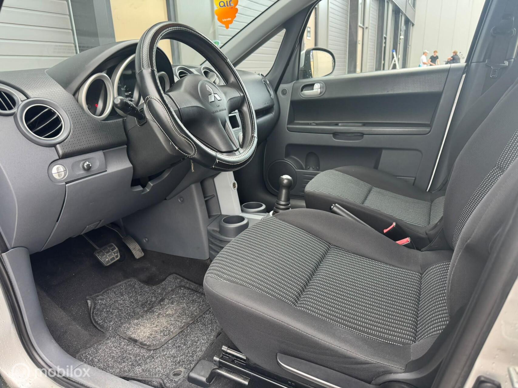 Foto van Mitsubishi Mitsubishi Colt