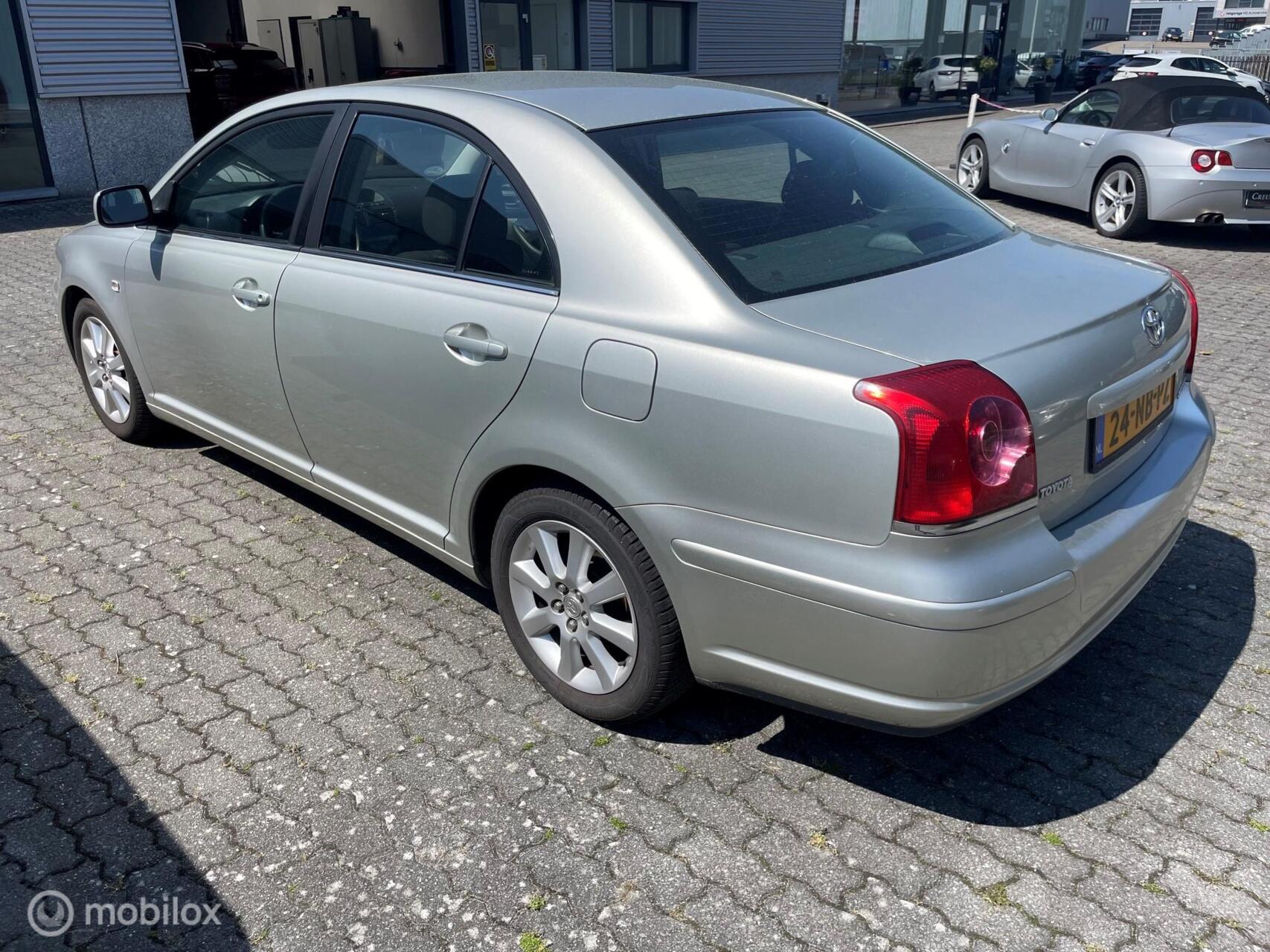 Foto van Toyota Toyota Avensis