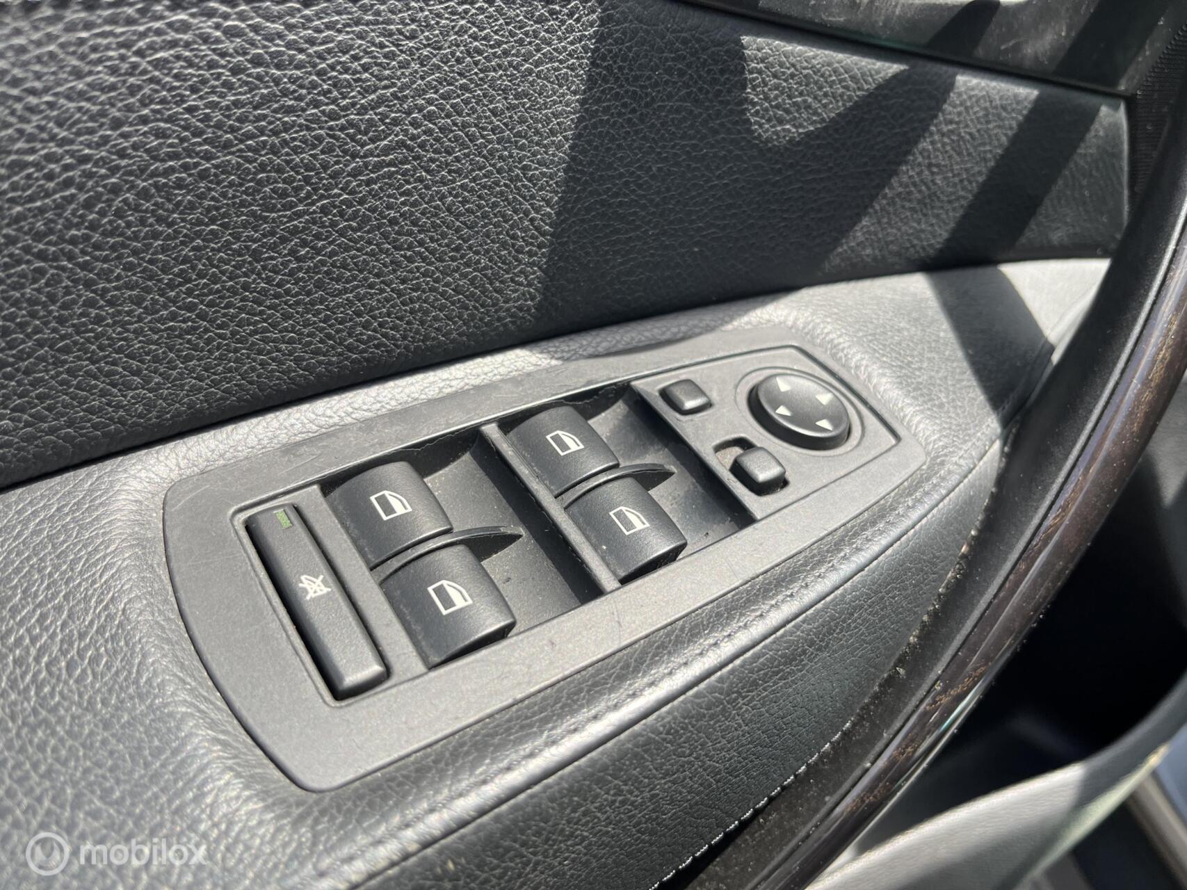 Foto van BMW X3 2.5si
