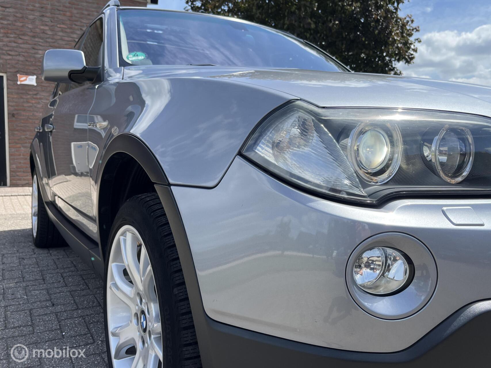 Foto van BMW X3 2.5si