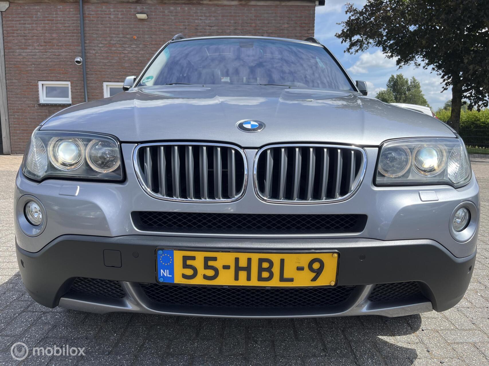 Foto van BMW X3 2.5si