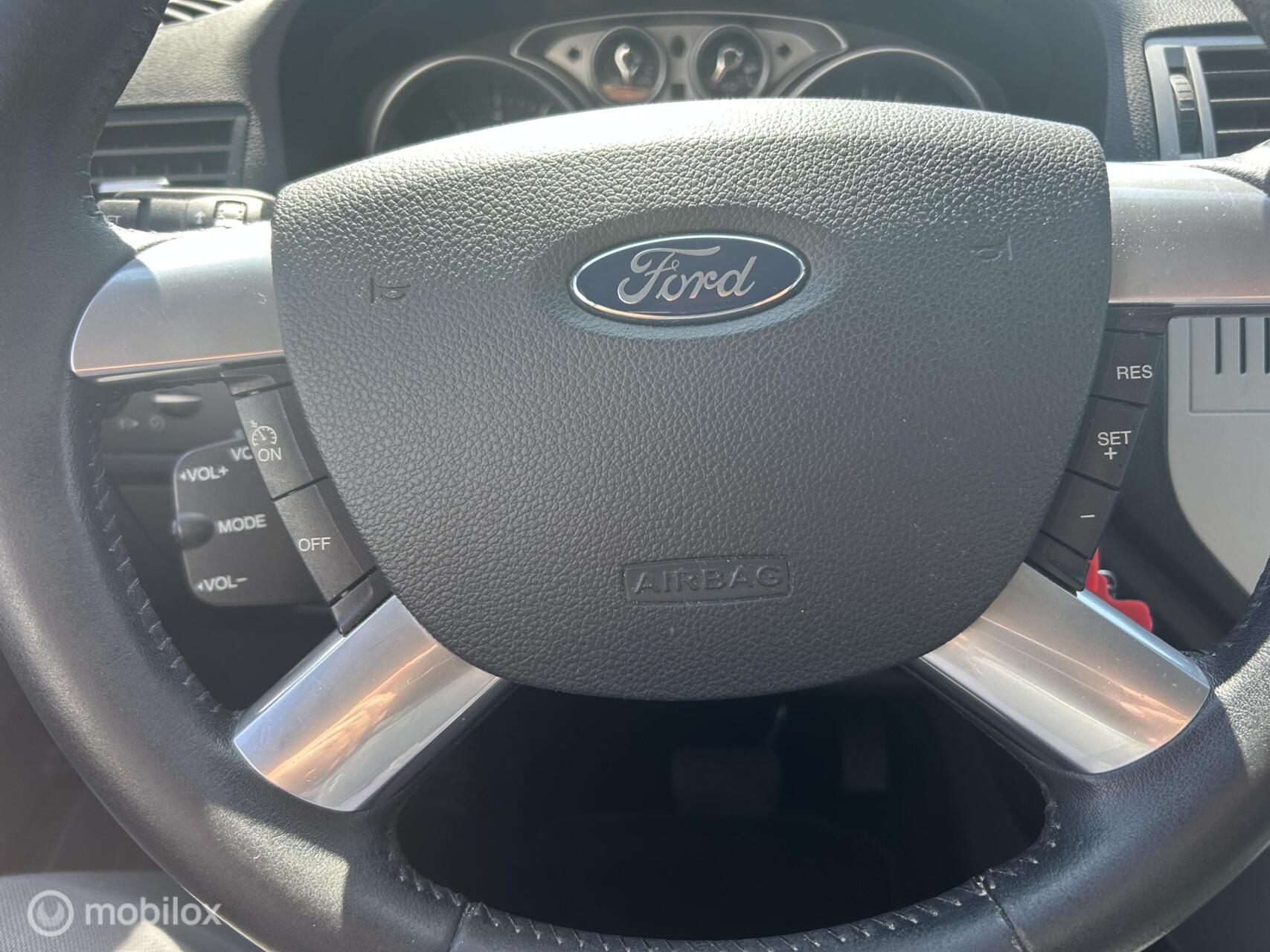 Foto van Ford C-max