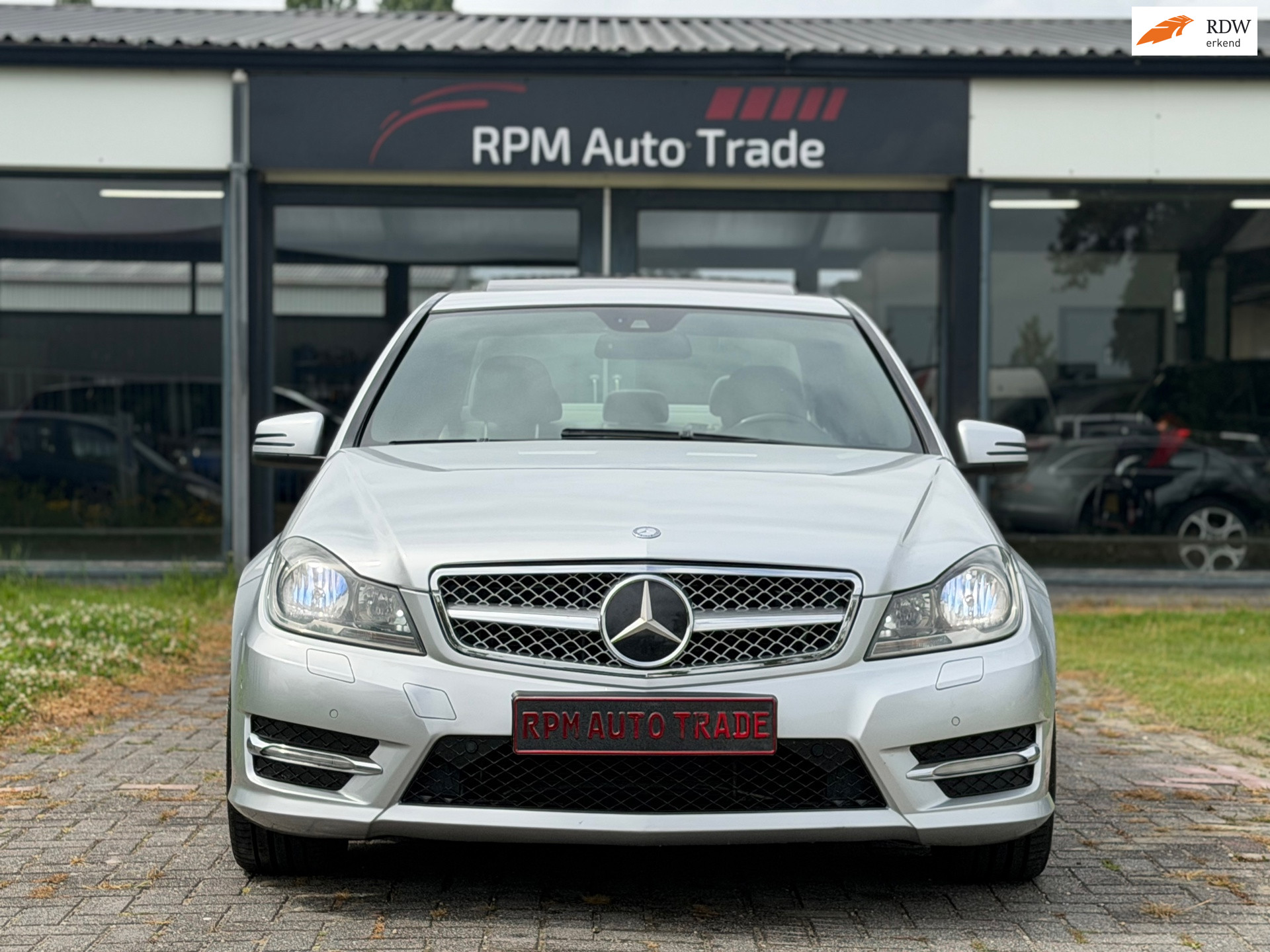 Mercedes-Benz C 350 350 Prestige Elegance AMG - Full Option - New Motor 120d km - Uniek 2012 - voorkant