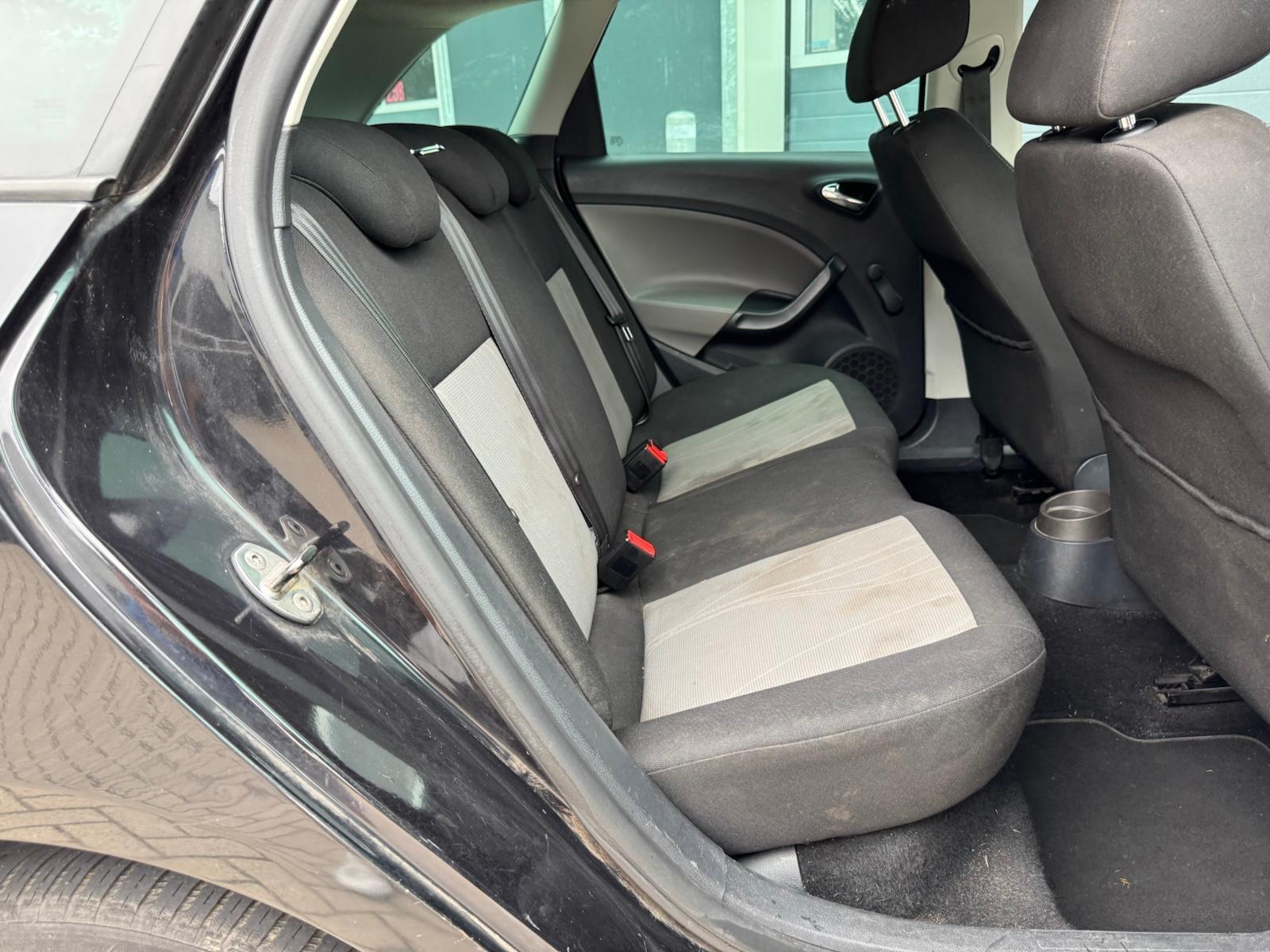 Foto van Seat Ibiza ST