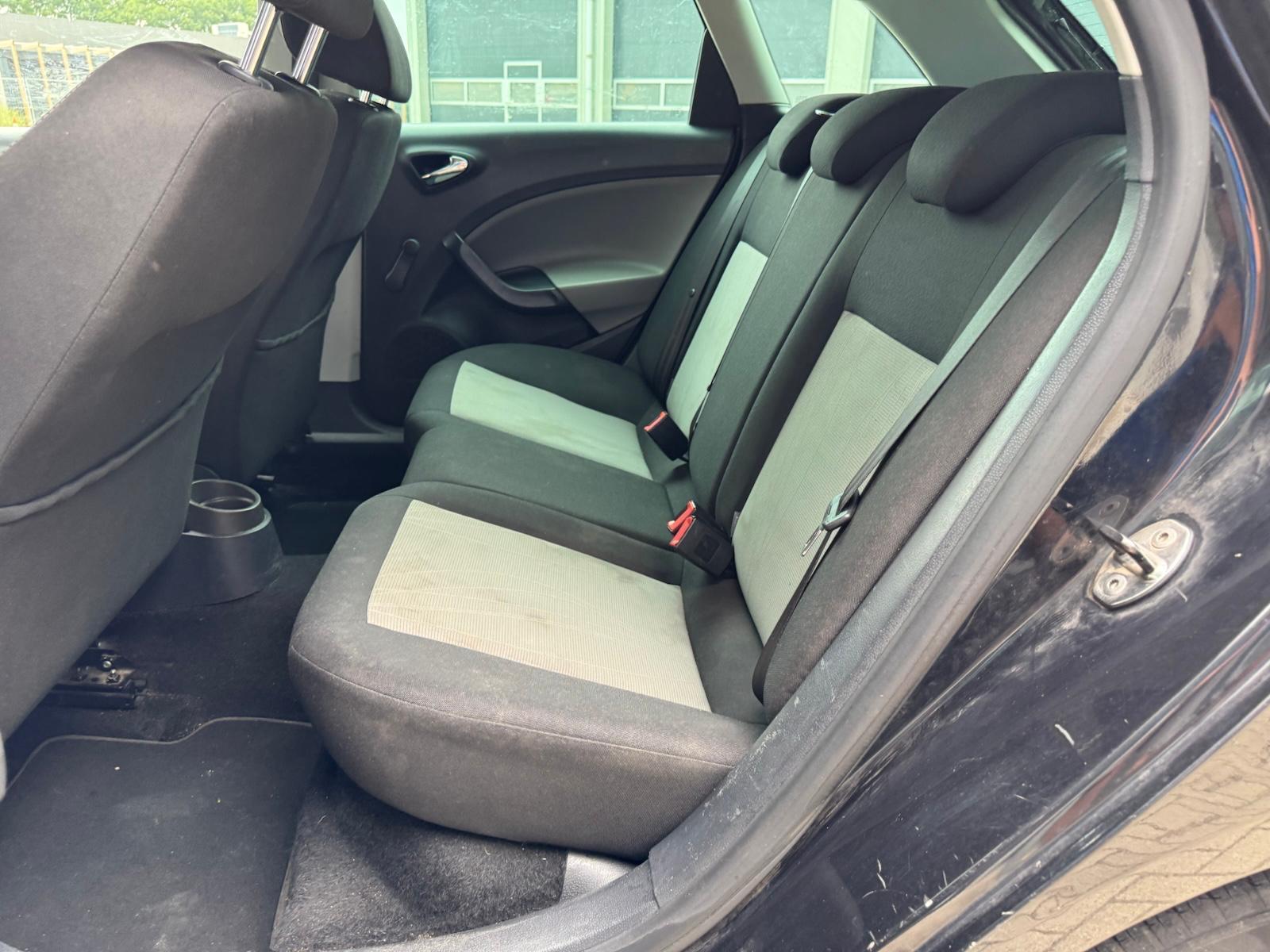 Foto van Seat Ibiza ST