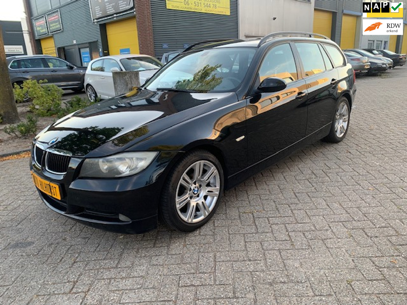 BMW 3er Reihe 320i Business Line 2006 - voorkant