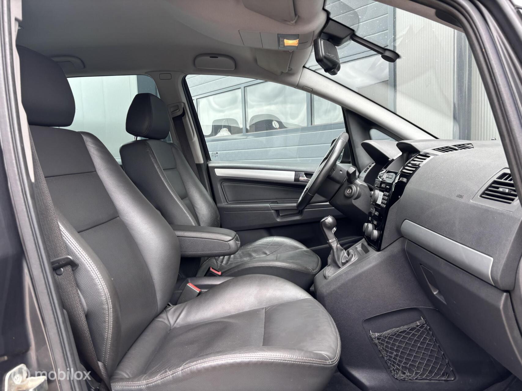 Foto van Opel Zafira