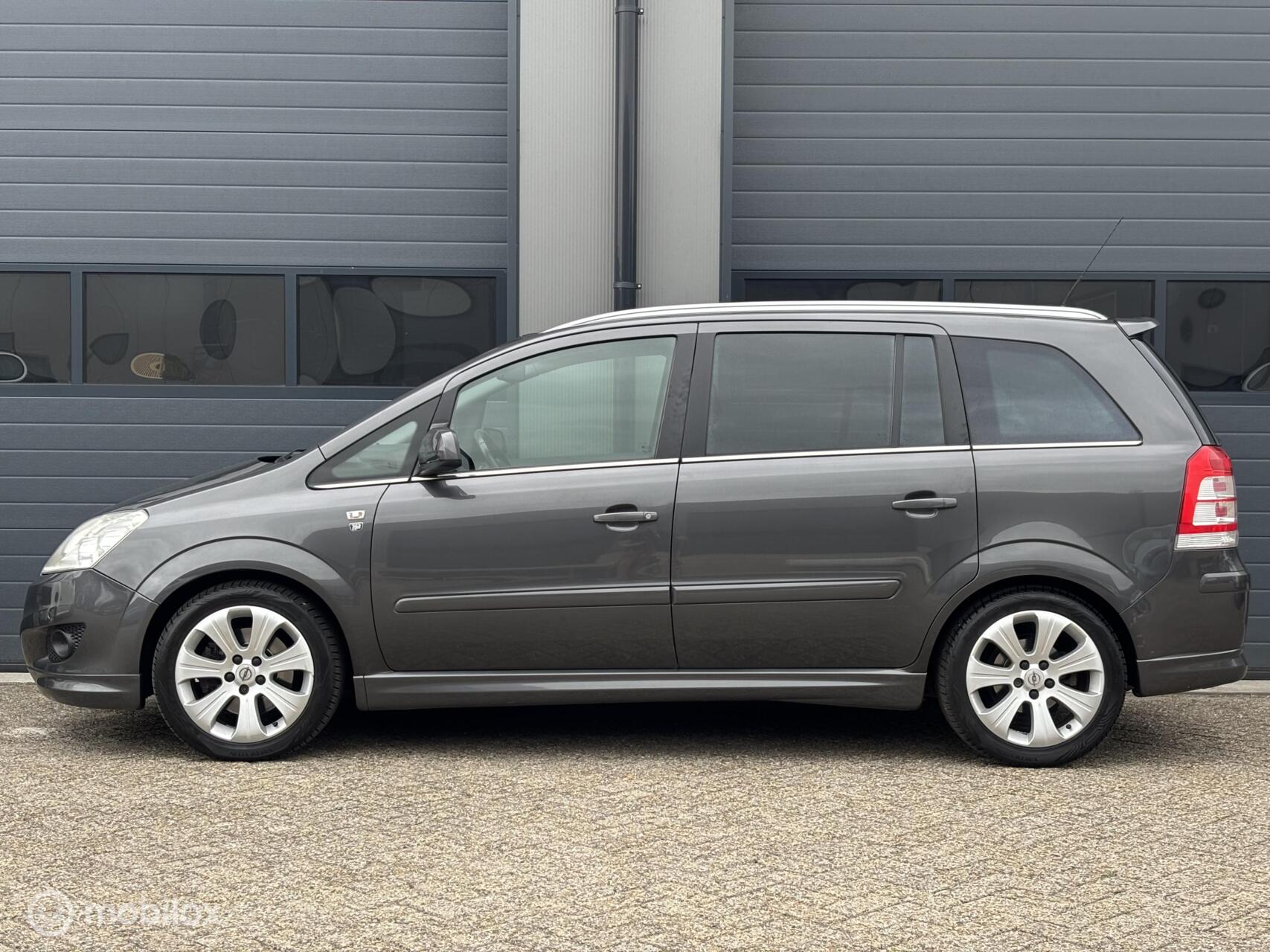 Foto van Opel Zafira