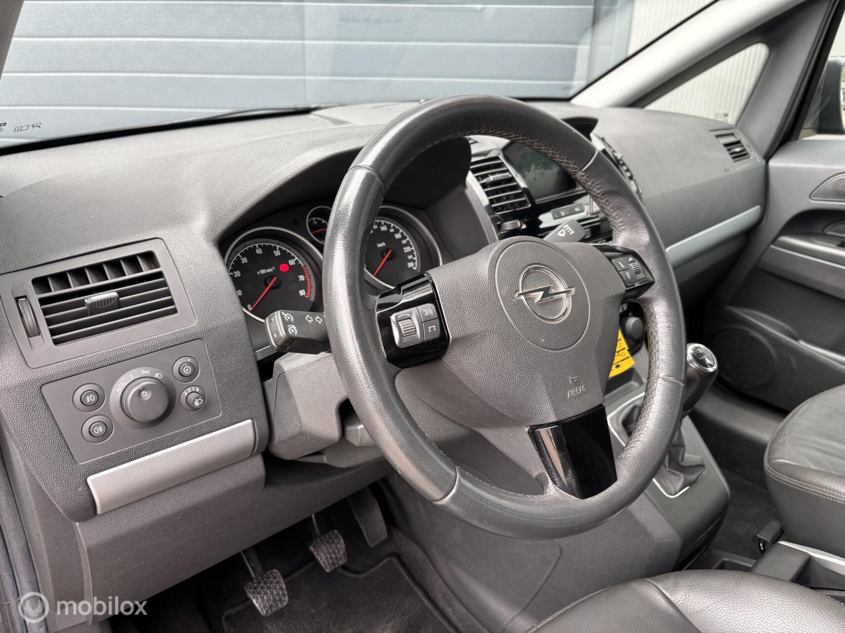 Foto van Opel Zafira