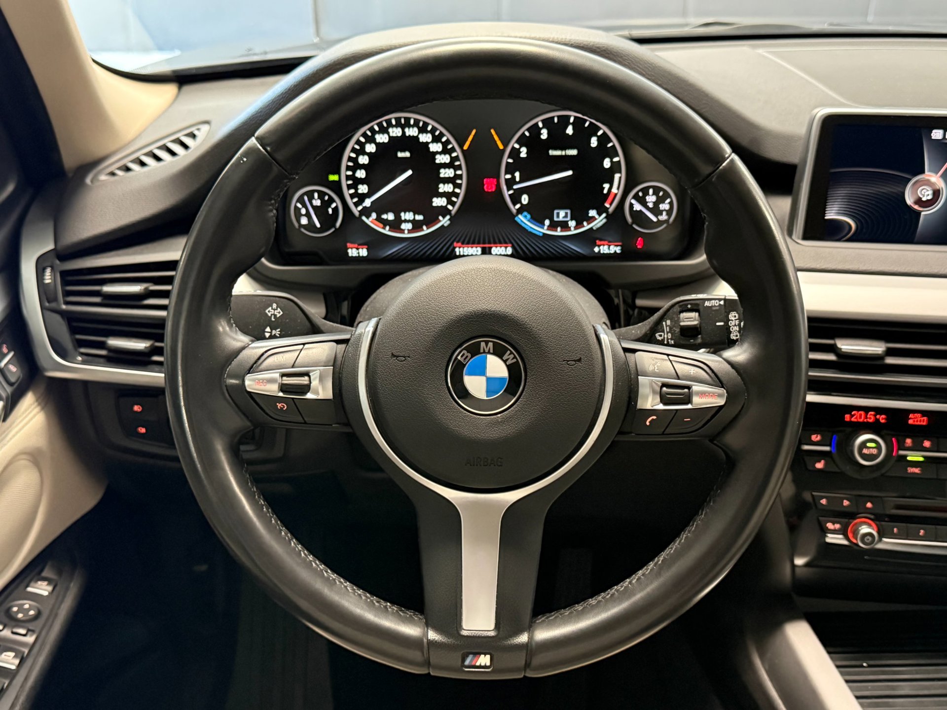 Foto van BMW X5 Xdrive35i