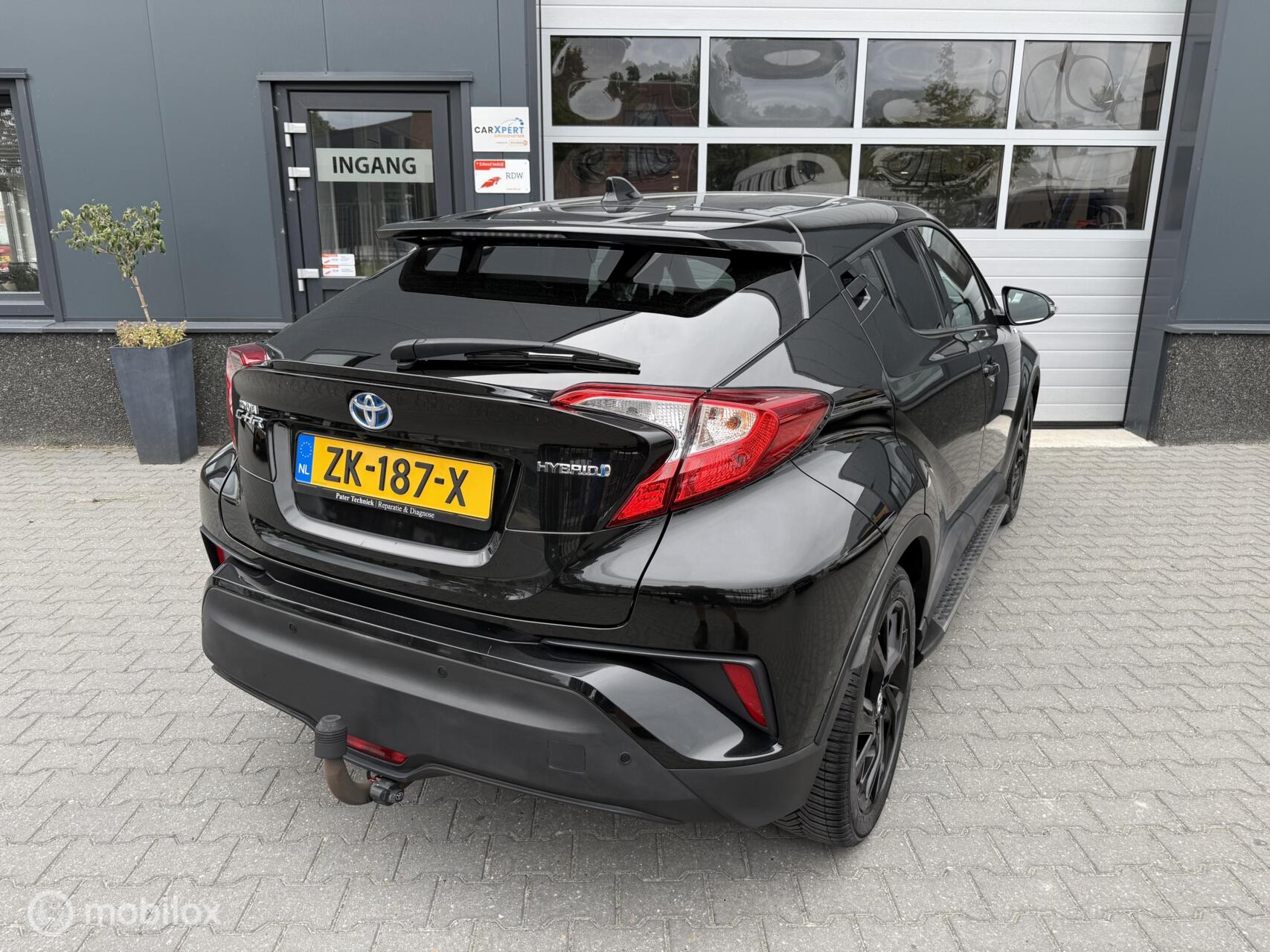 Foto van Toyota Toyota C-hr