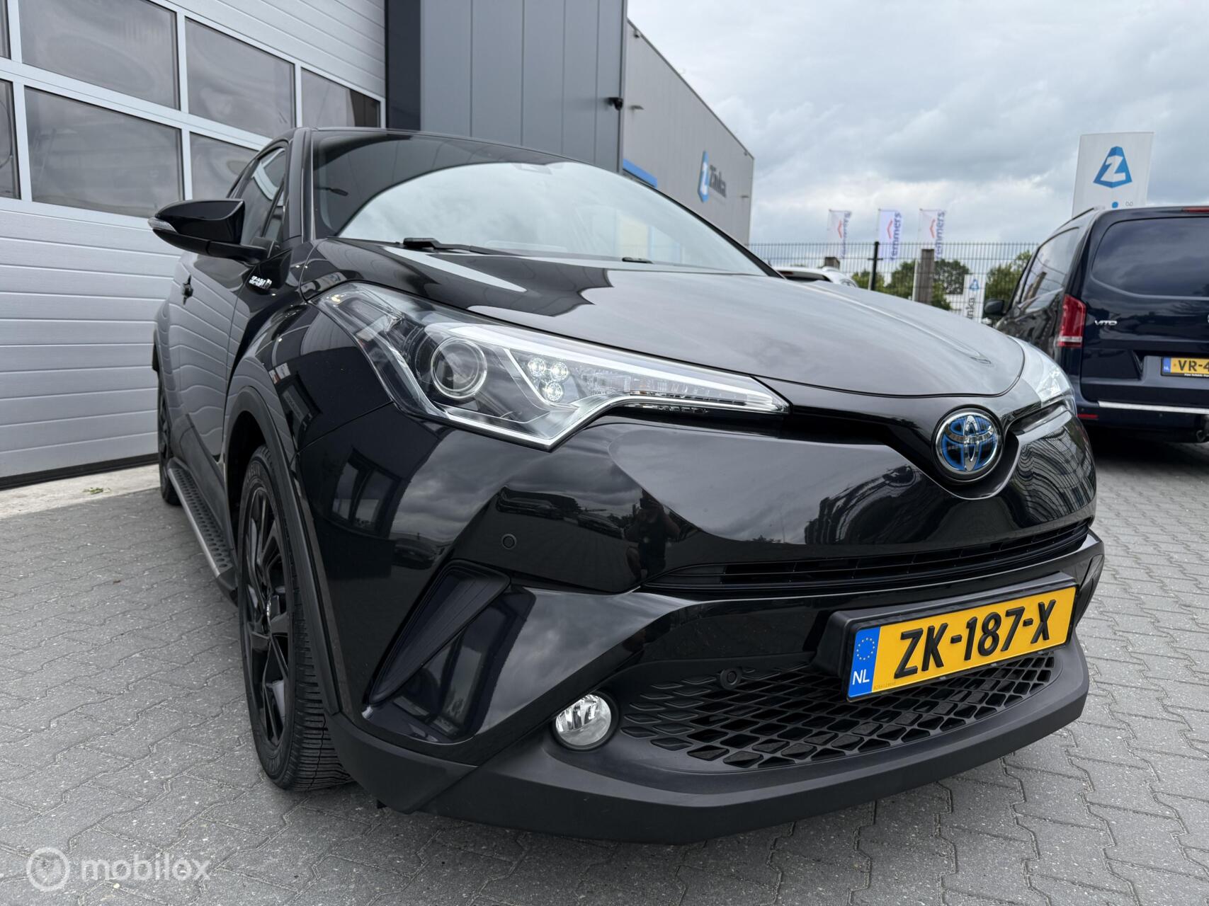 Foto van Toyota Toyota C-hr