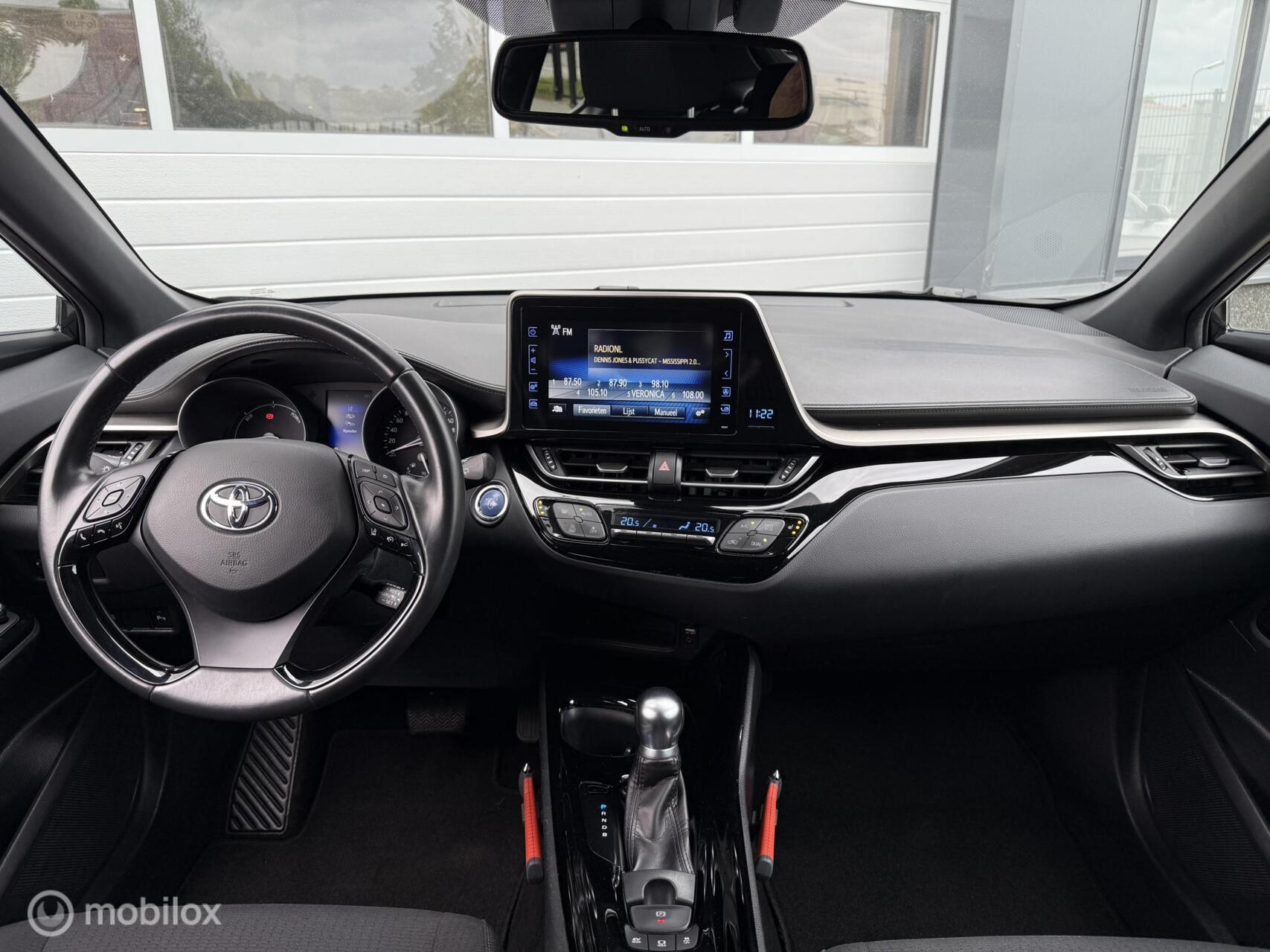 Foto van Toyota Toyota C-hr