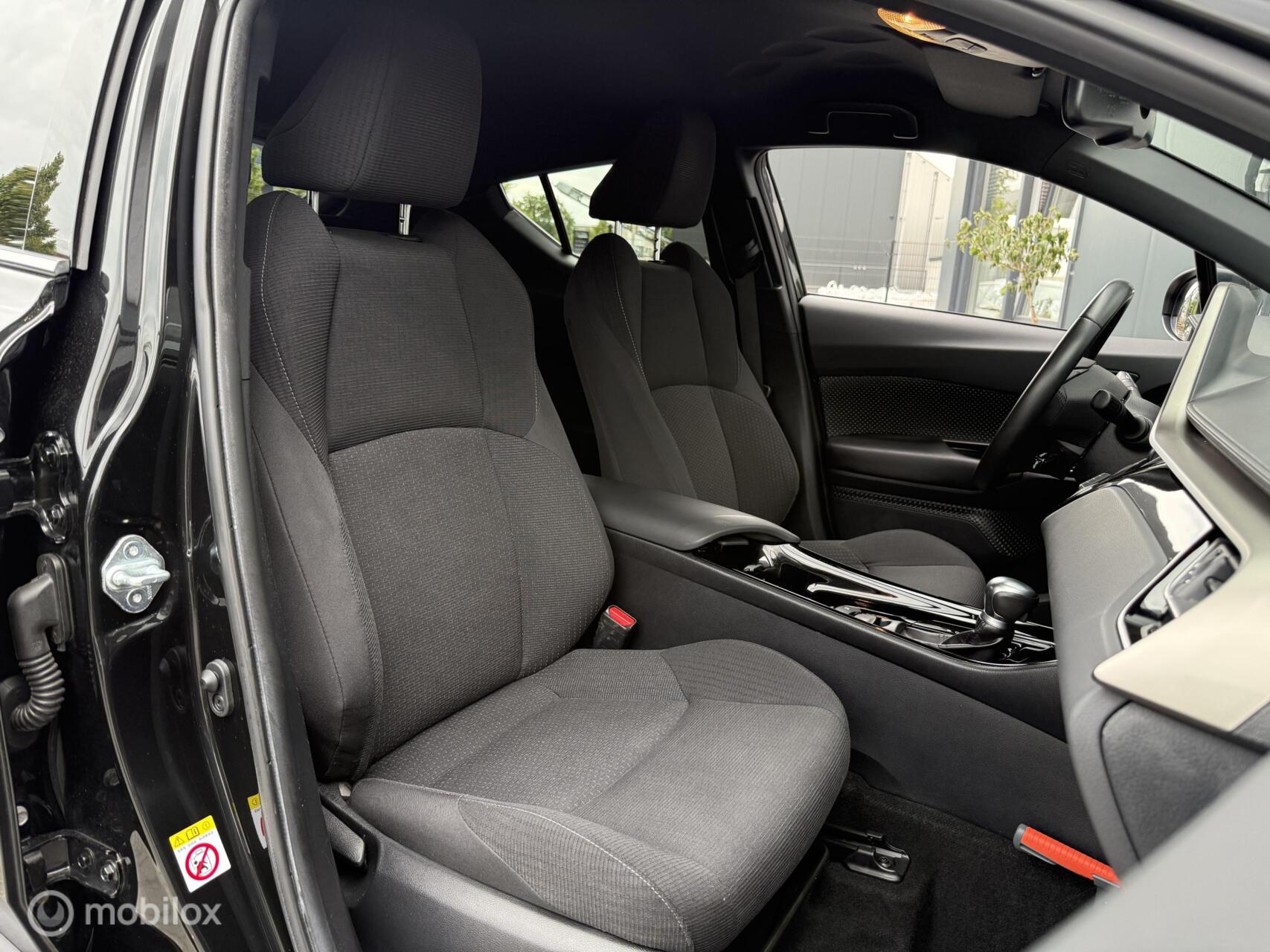 Foto van Toyota Toyota C-hr
