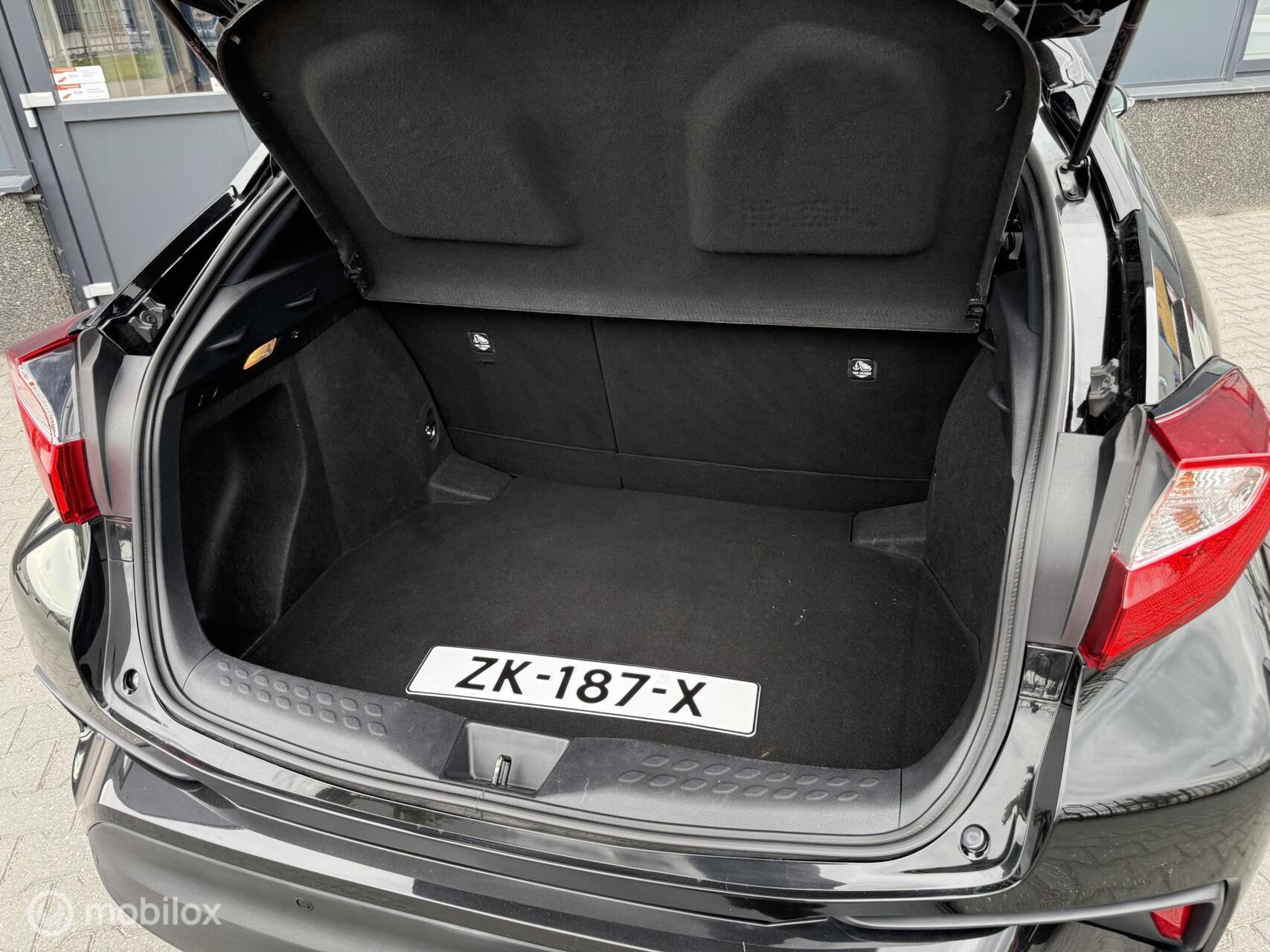 Foto van Toyota Toyota C-hr