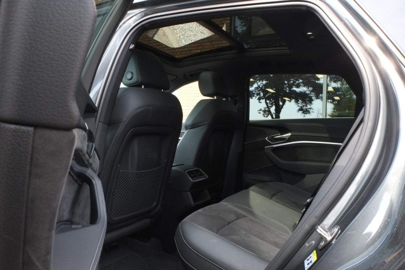 Foto van Audi E-tron 50