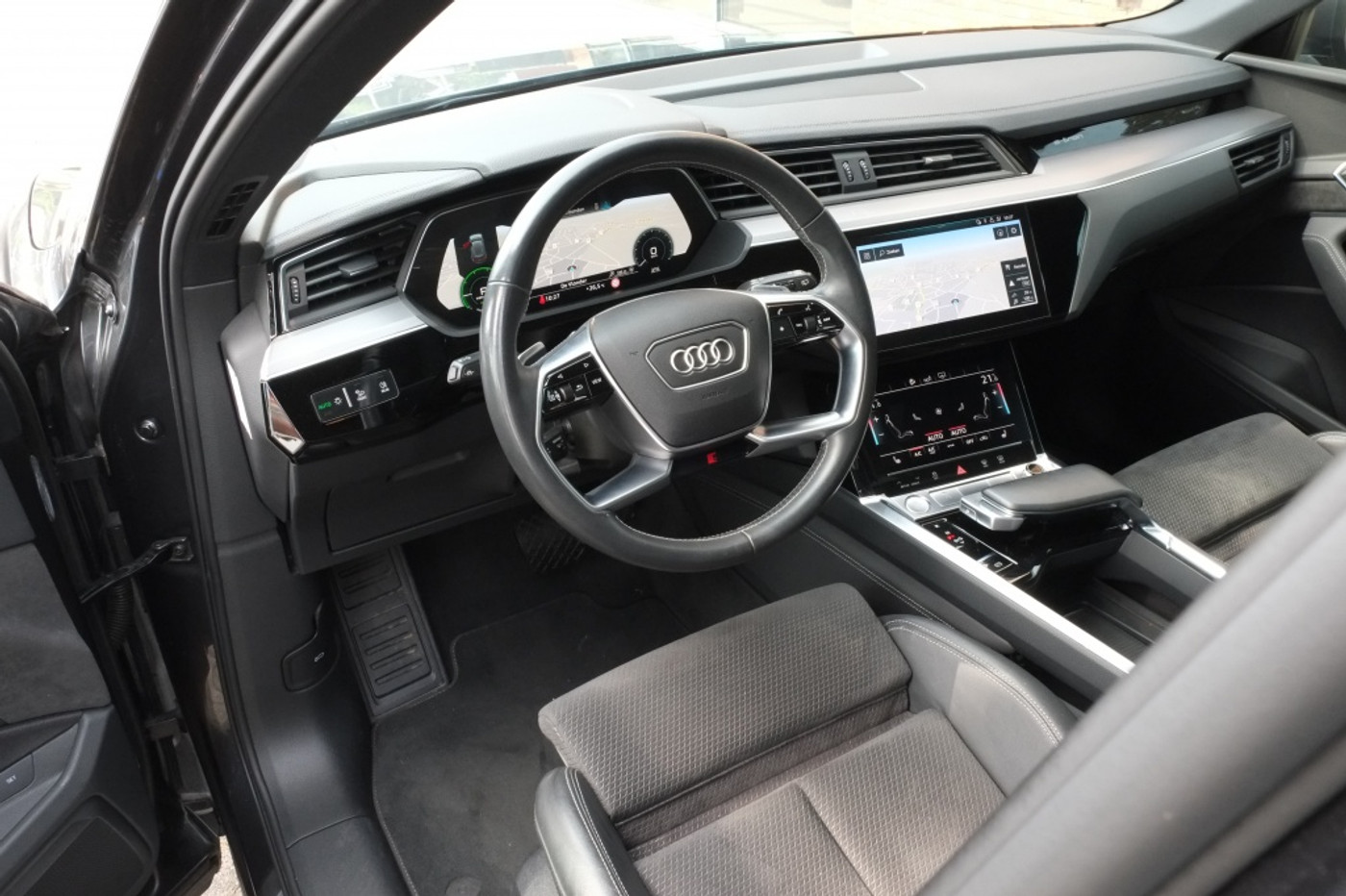 Foto van Audi E-tron 50