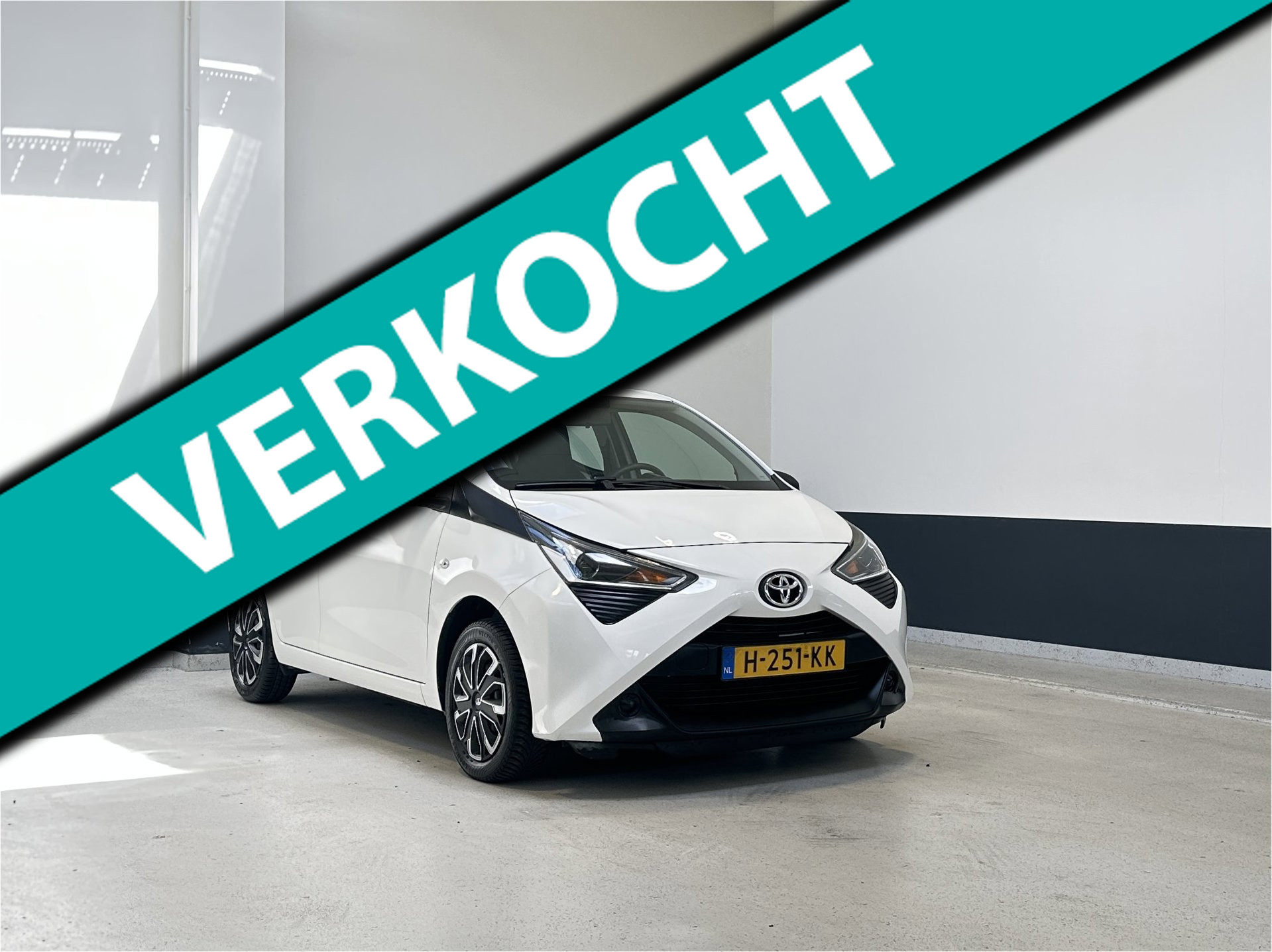 Toyota Toyota Aygo 1.0 VVT-i x-fun| NL| 1 Eig | Airco| C.V | Bluetooth | 2020 - voorkant