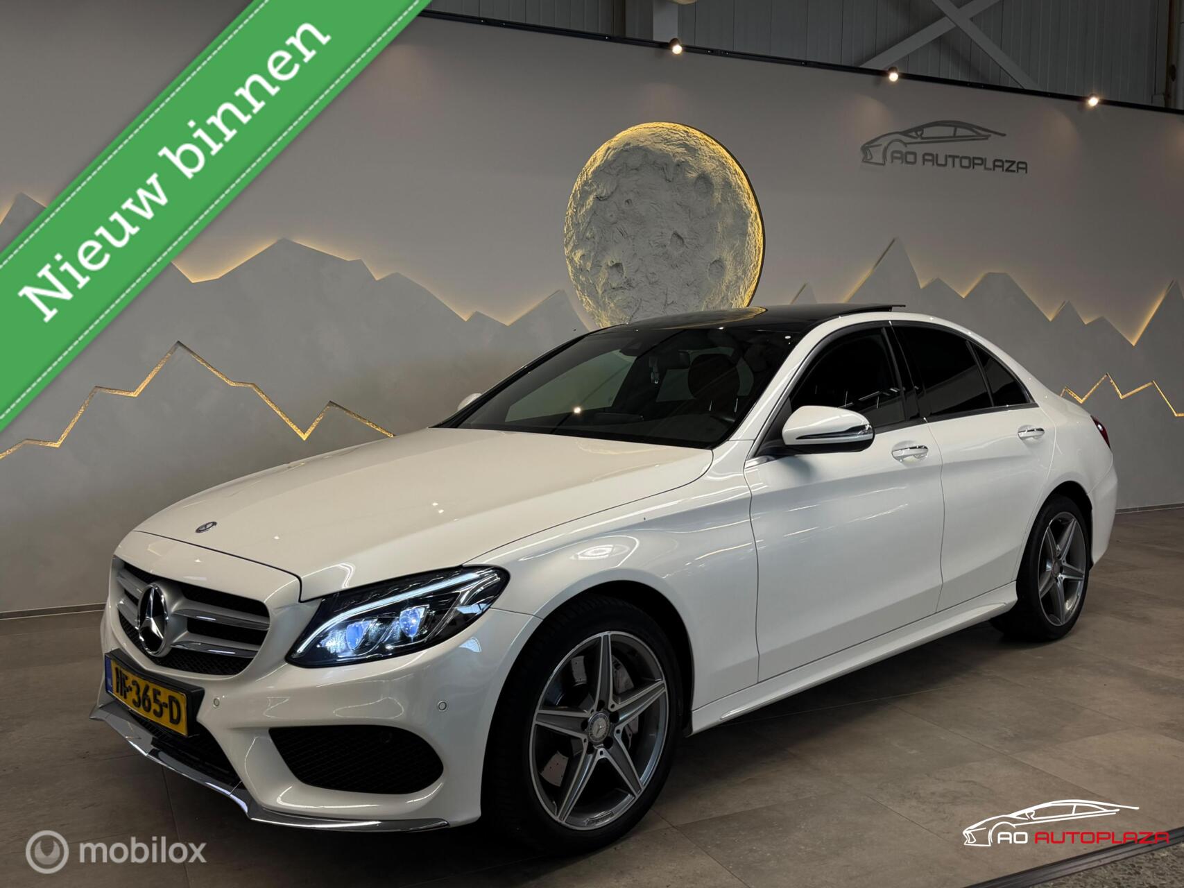 Mercedes-Benz C 250 250 AMG Line Panorama/Keyless/Leder/NAP 2015 - voorkant
