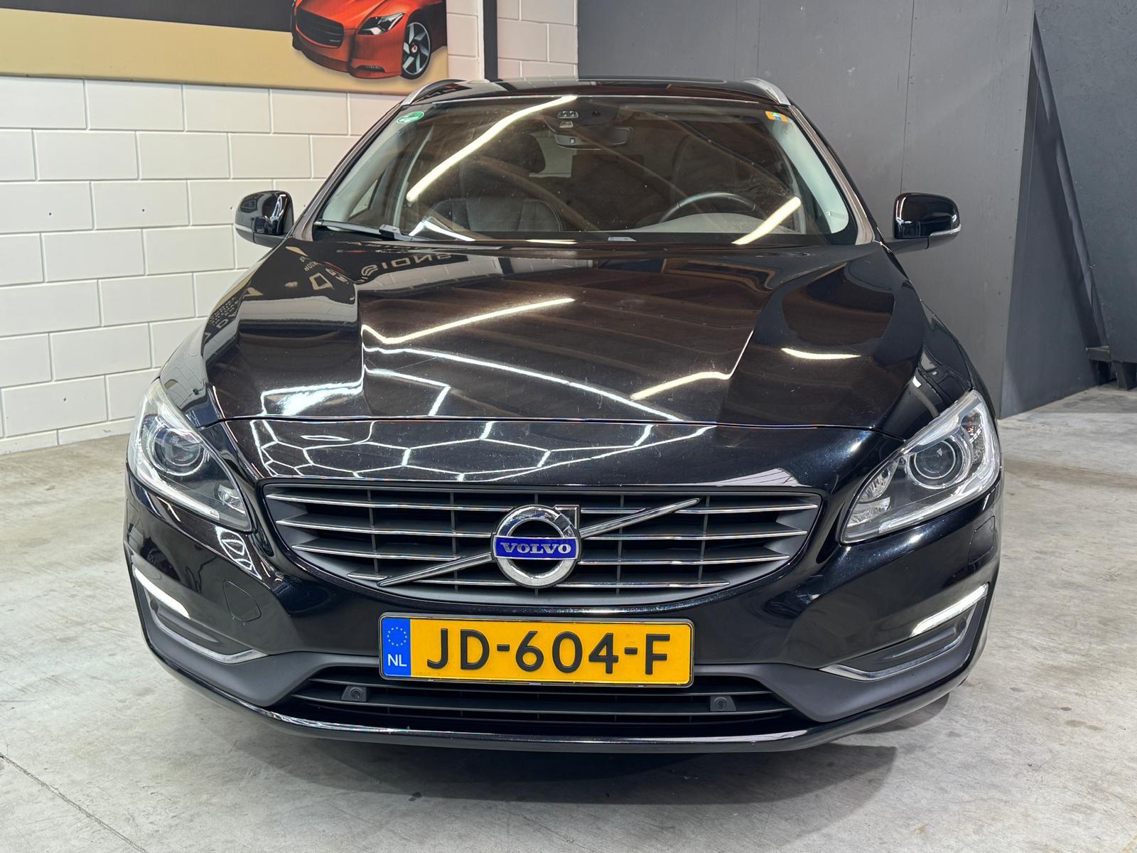 Foto van Volvo V60 Twin Engine