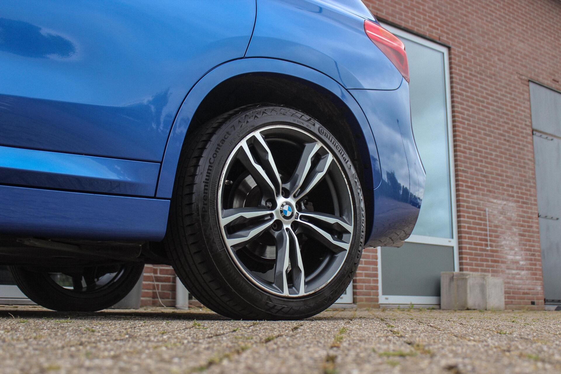 Foto van BMW X1 Xdrive18d