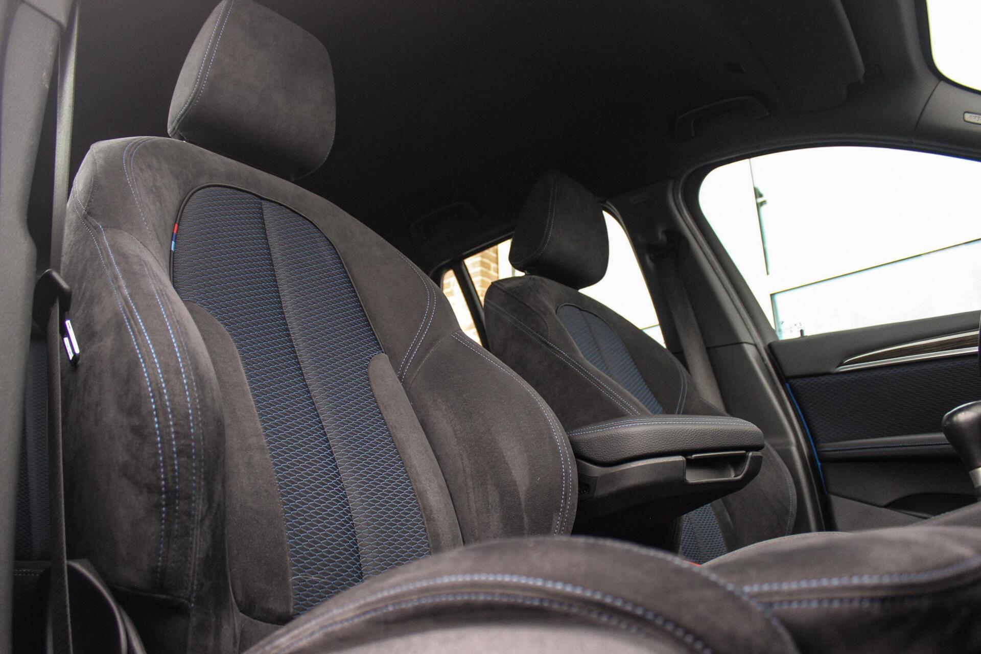 Foto van BMW X1 Xdrive18d