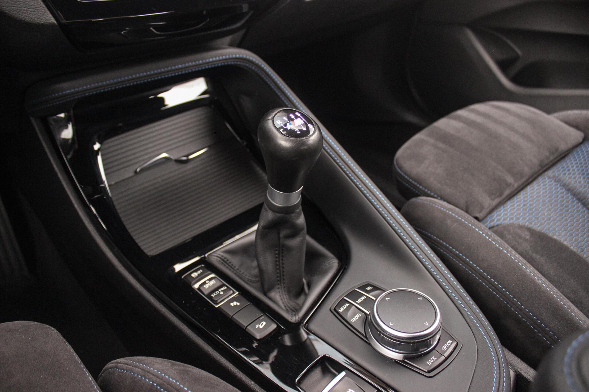 Foto van BMW X1 Xdrive18d