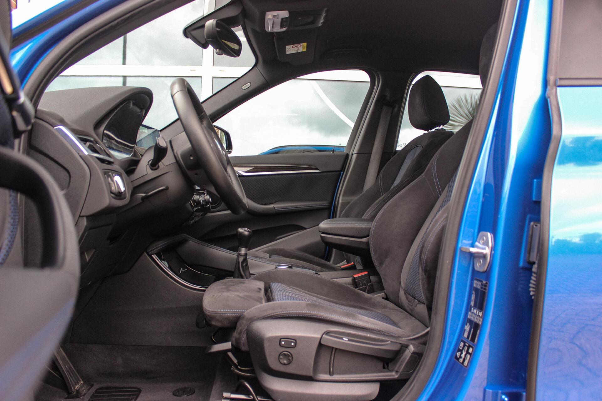 Foto van BMW X1 Xdrive18d