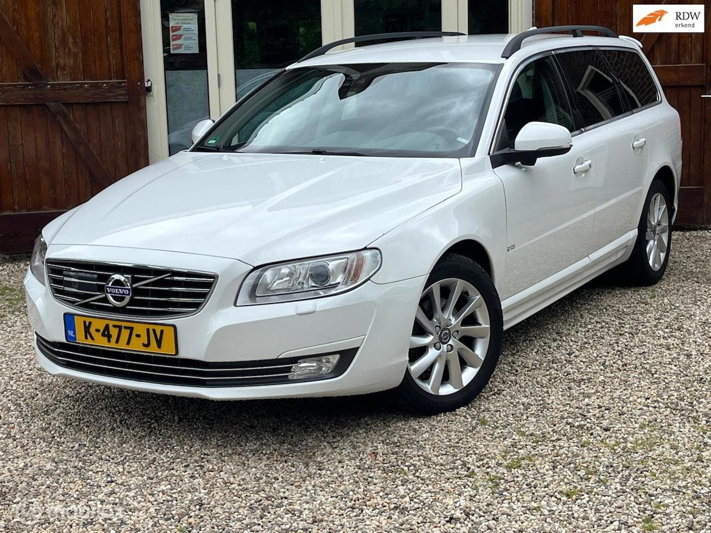 Volvo V70 2.0 T4 Automaat 190pk met Trekhaak, Dealeronderhouden 2015 - voorkant