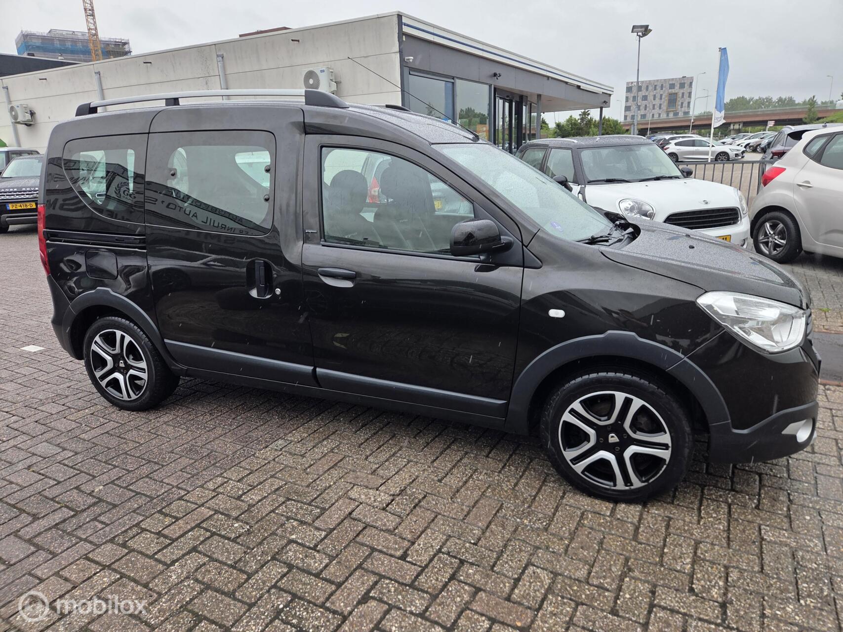Foto van Dacia Dokker