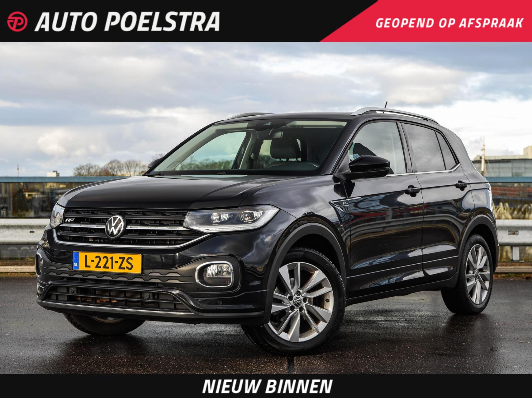 Volkswagen T-cross 1.5 TSI 150 PK DSG Aut. Style R-Line LED Navigatie Virtual Cockpit Apple CarPlay Android Auto DAB Camera Stoelverwarming Lane Assist 2021 - voorkant