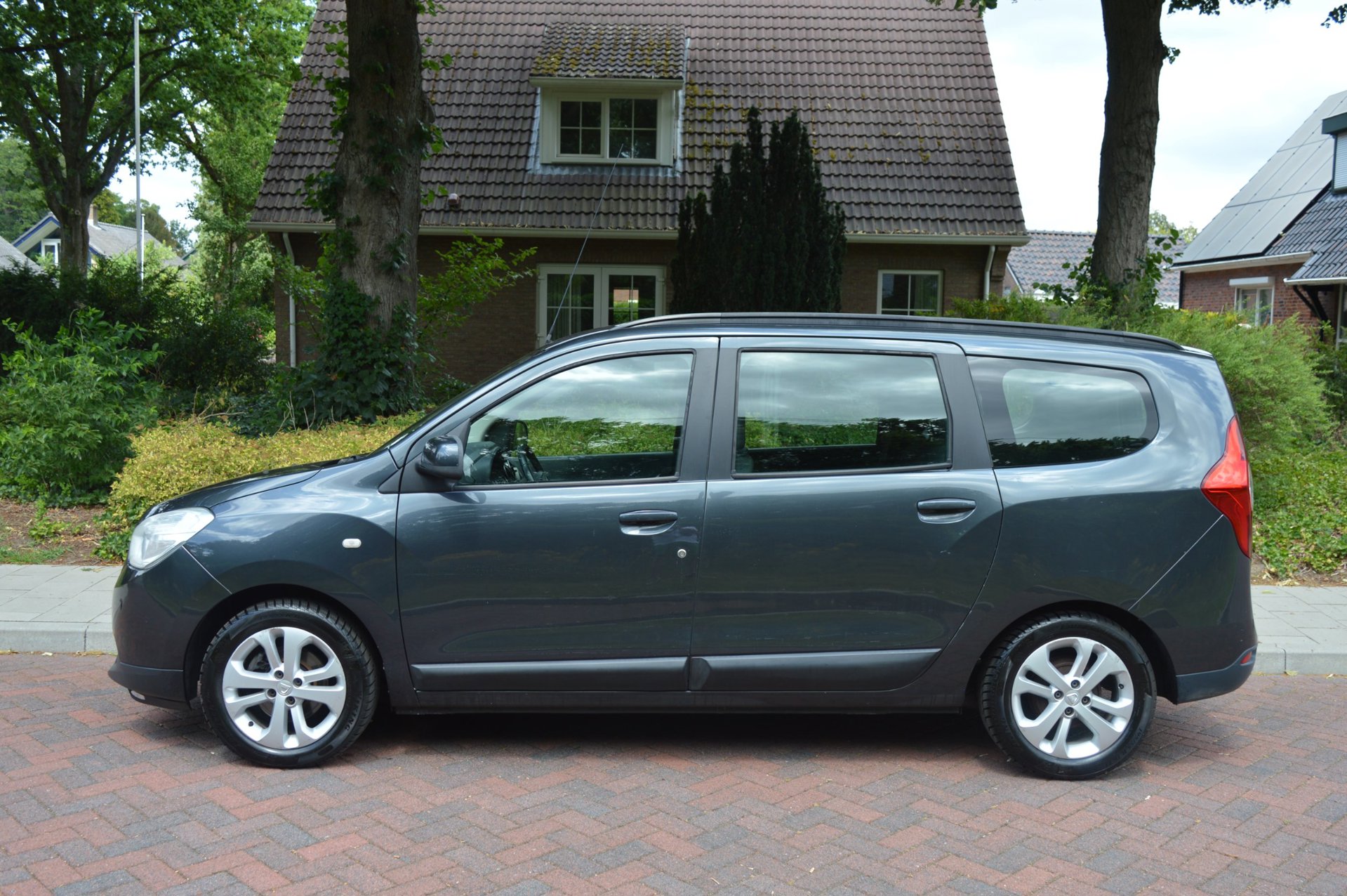 Foto van Dacia Lodgy