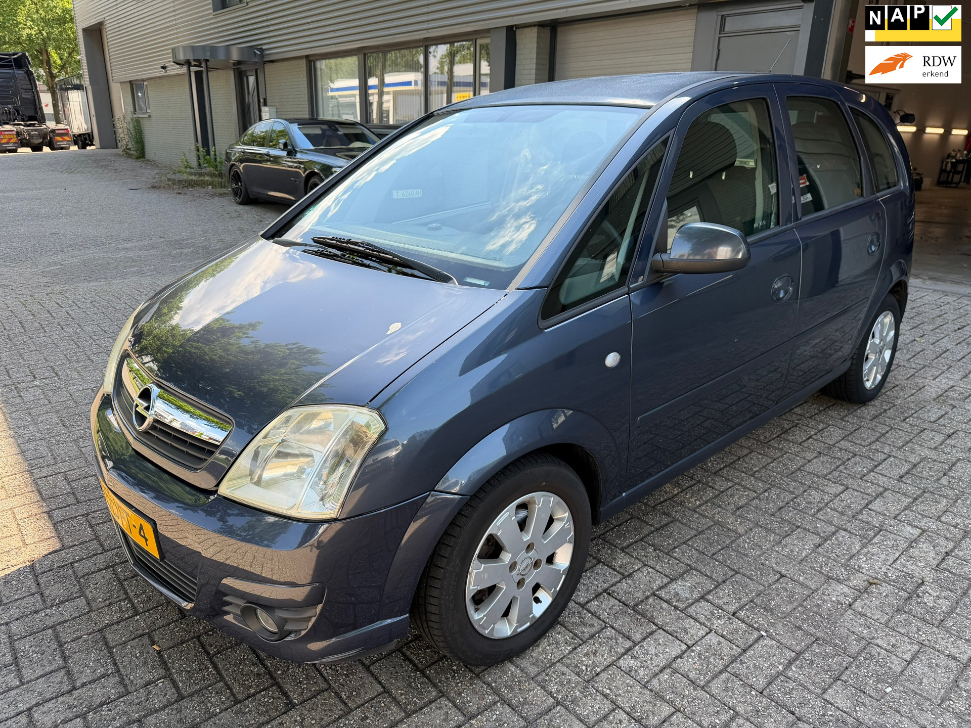 Opel Meriva-a 1.6-16V Business 2009 - voorkant