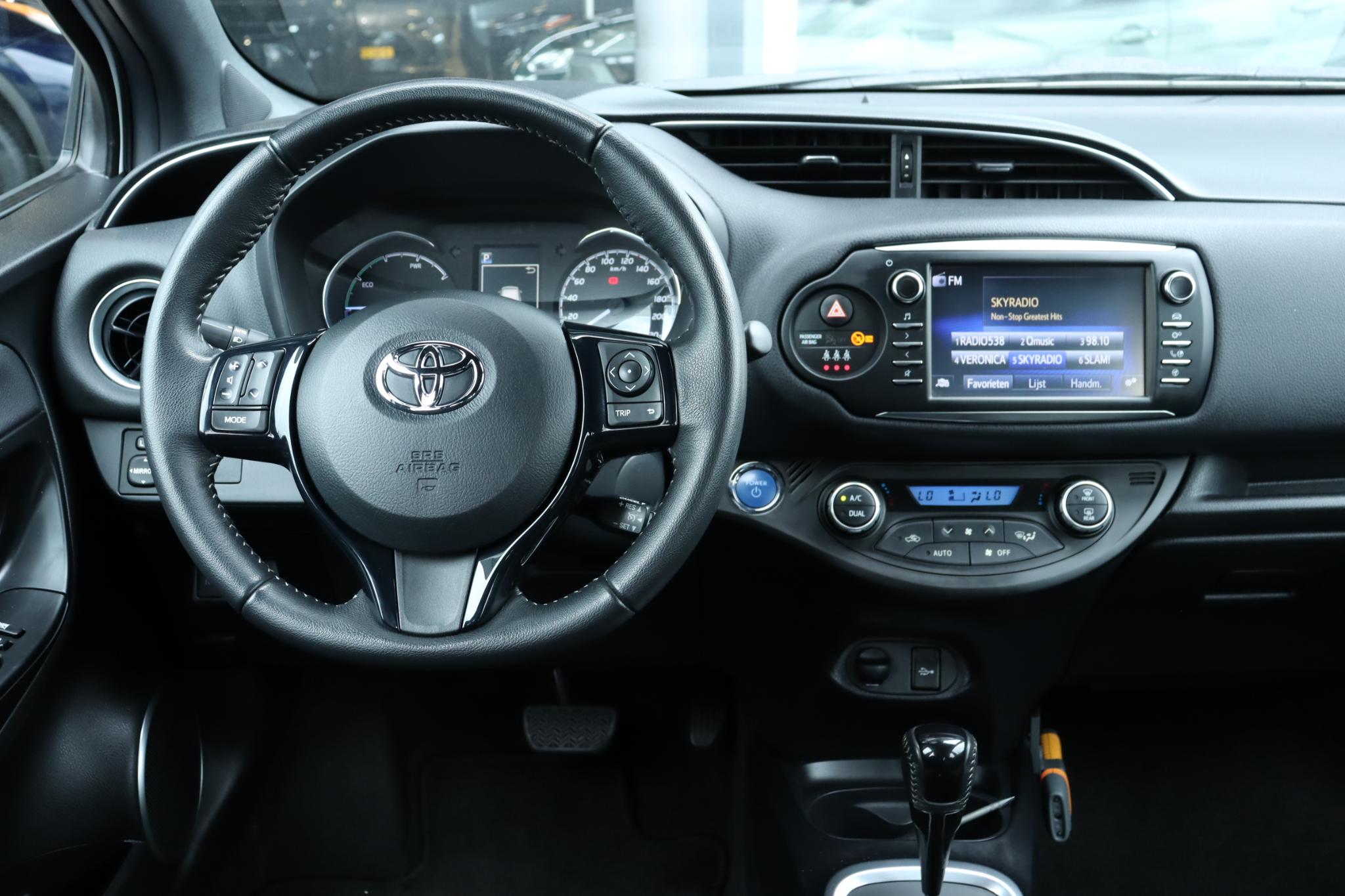 Foto van Toyota Toyota Yaris Hybrid