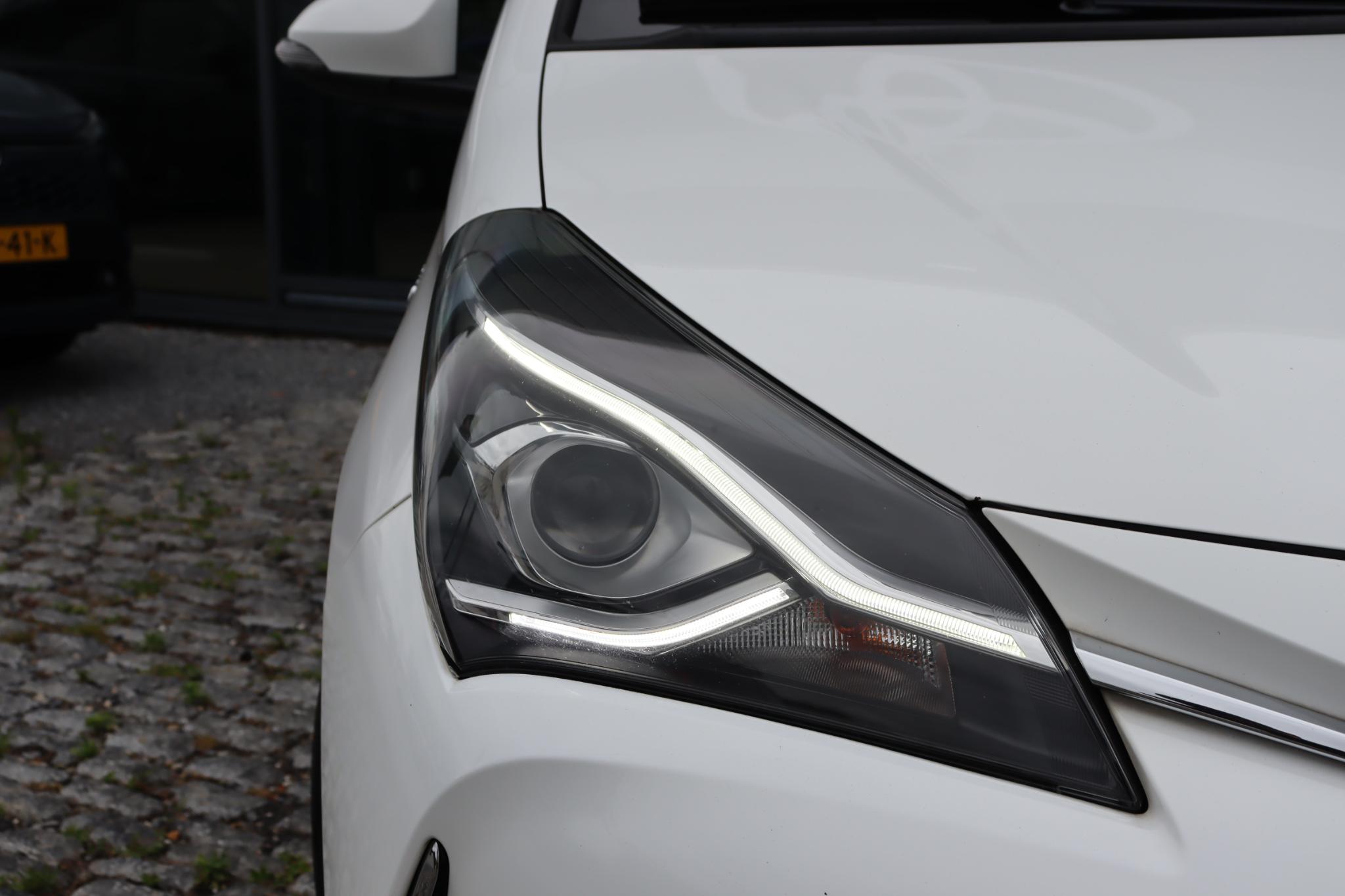 Foto van Toyota Toyota Yaris Hybrid