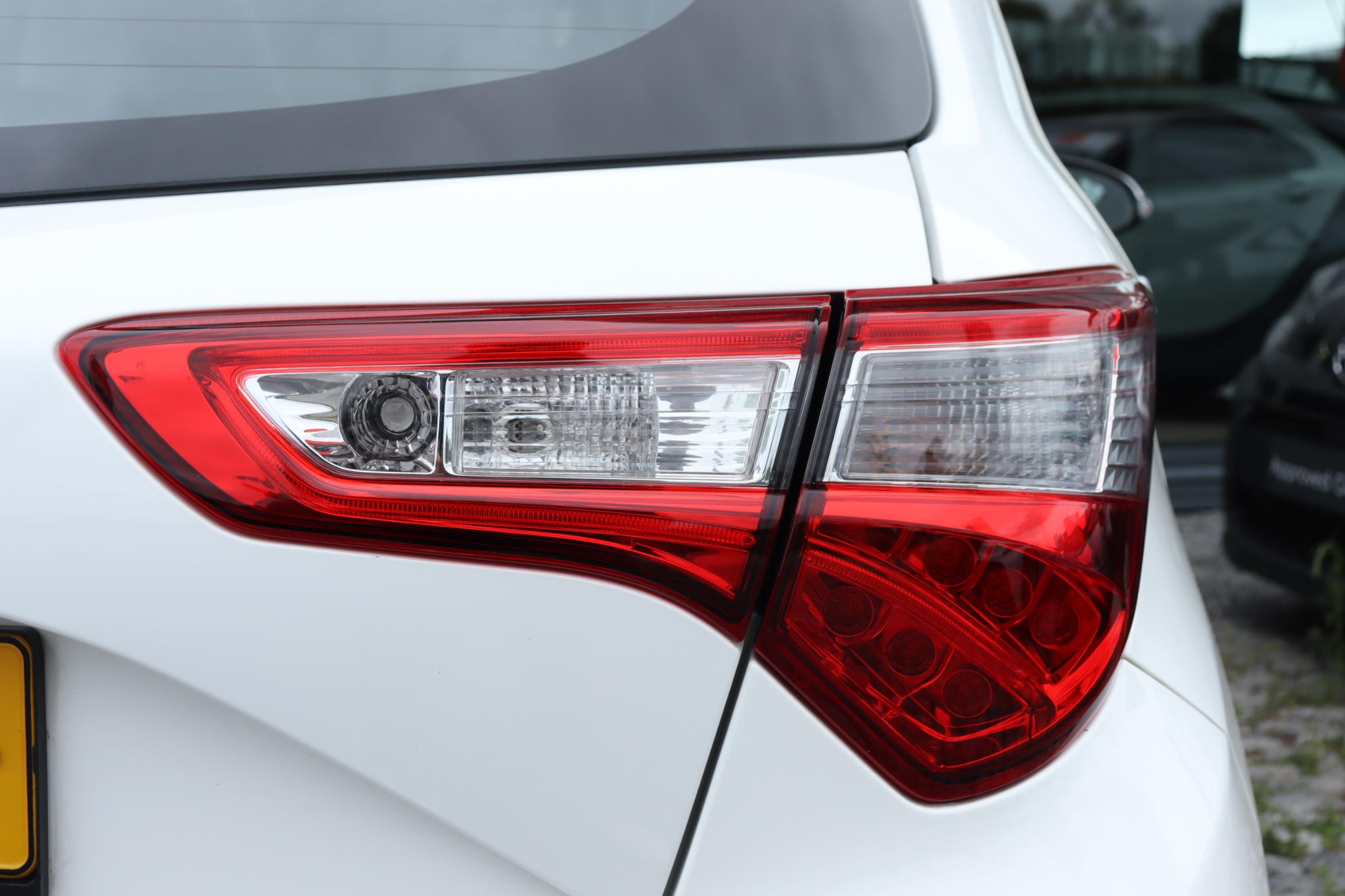 Foto van Toyota Toyota Yaris Hybrid