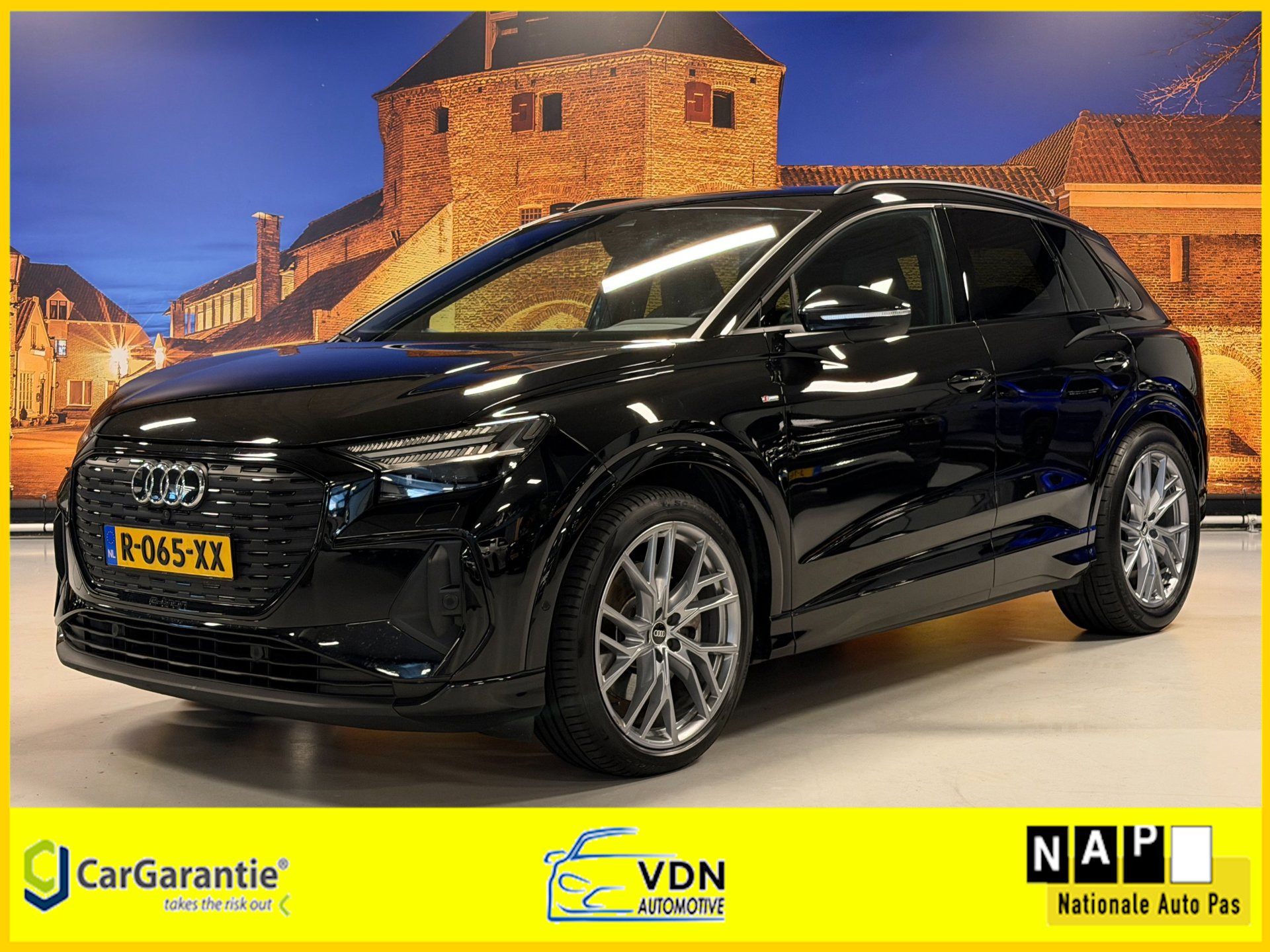 Audi Q4 40 E-tron 40 S Edition 77 kWh Sportstoelen Matrix SOH96% 2022 - voorkant