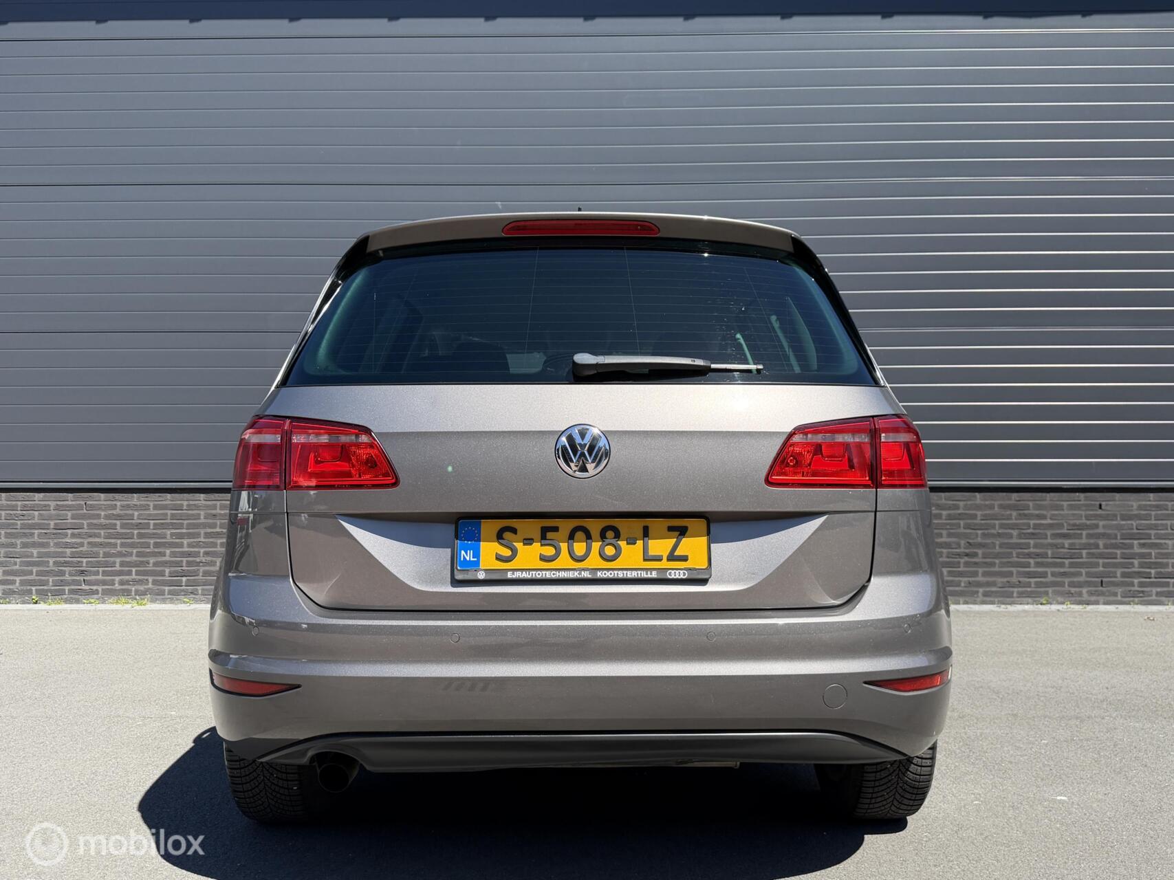 Foto van Volkswagen Golf Sportsvan