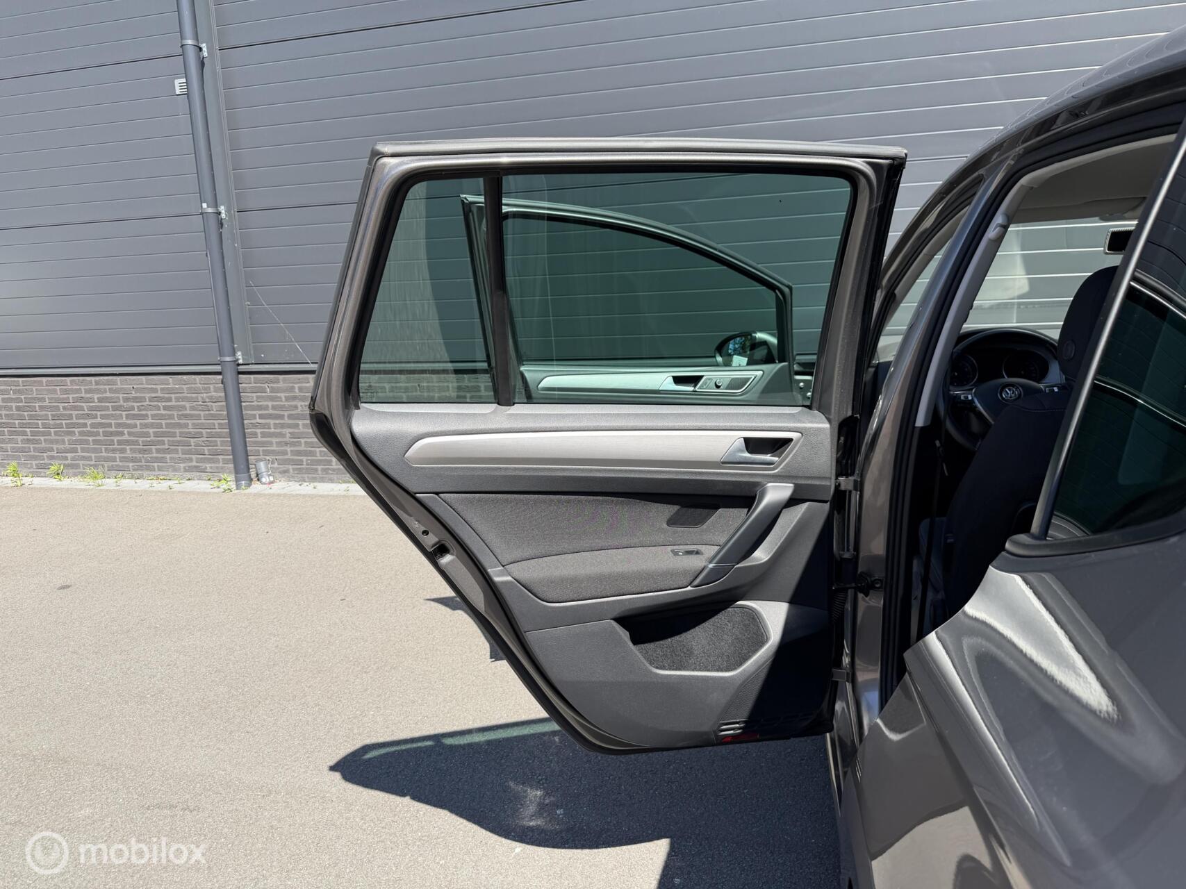 Foto van Volkswagen Golf Sportsvan