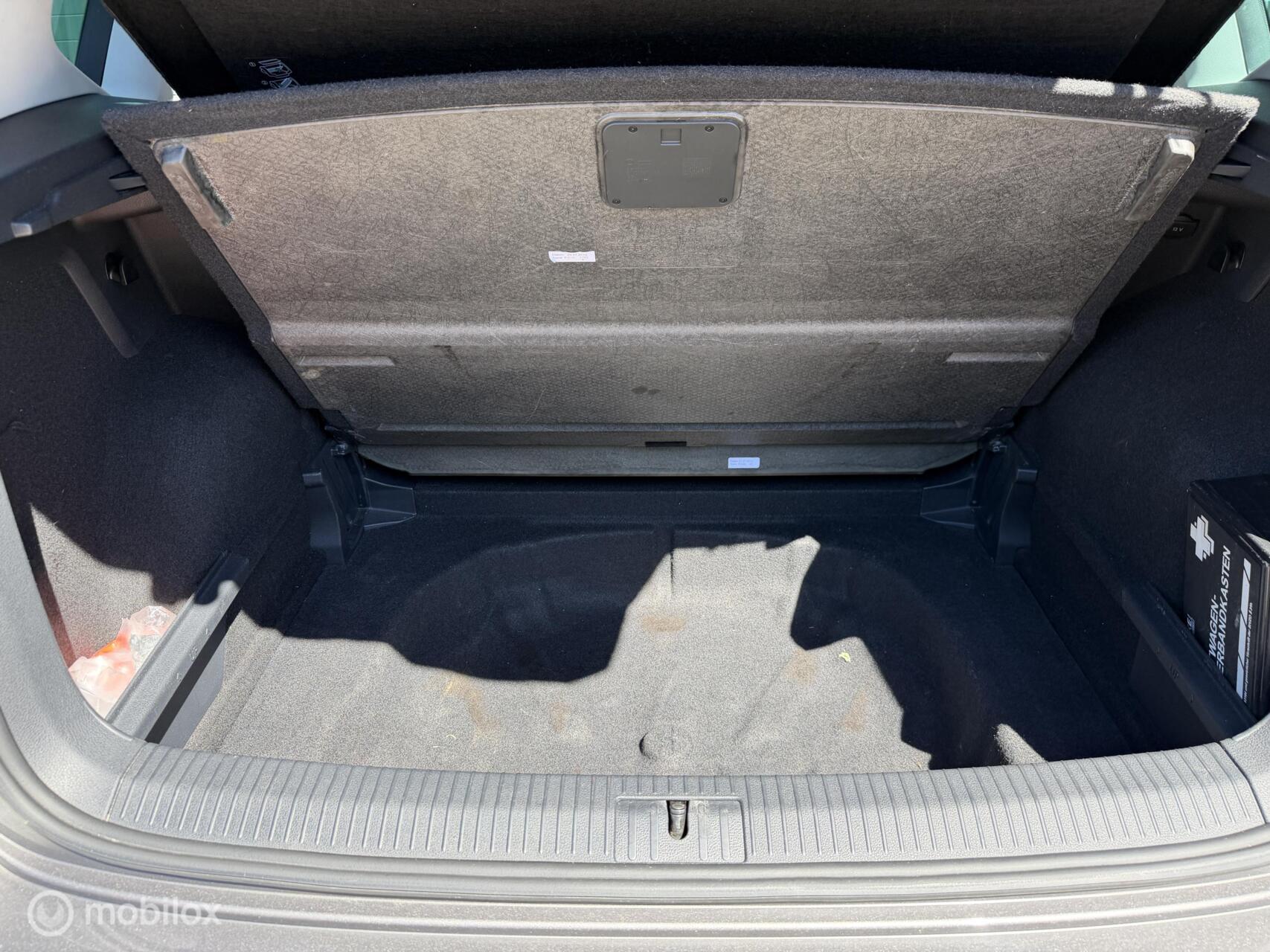 Foto van Volkswagen Golf Sportsvan