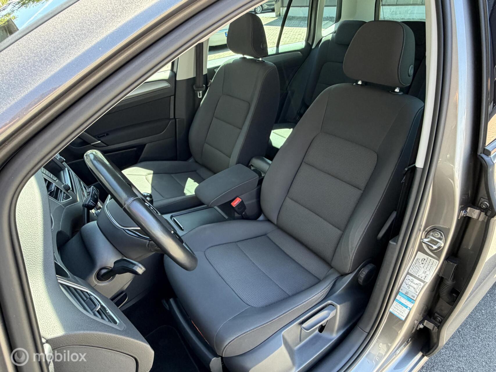 Foto van Volkswagen Golf Sportsvan