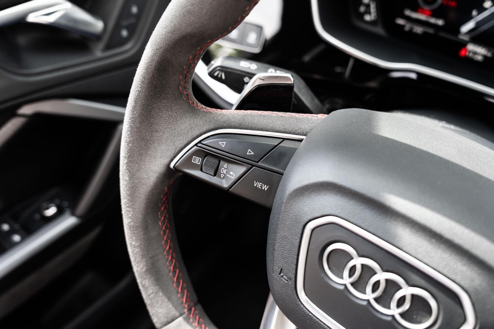 Foto van Audi RS Q3 Sportback